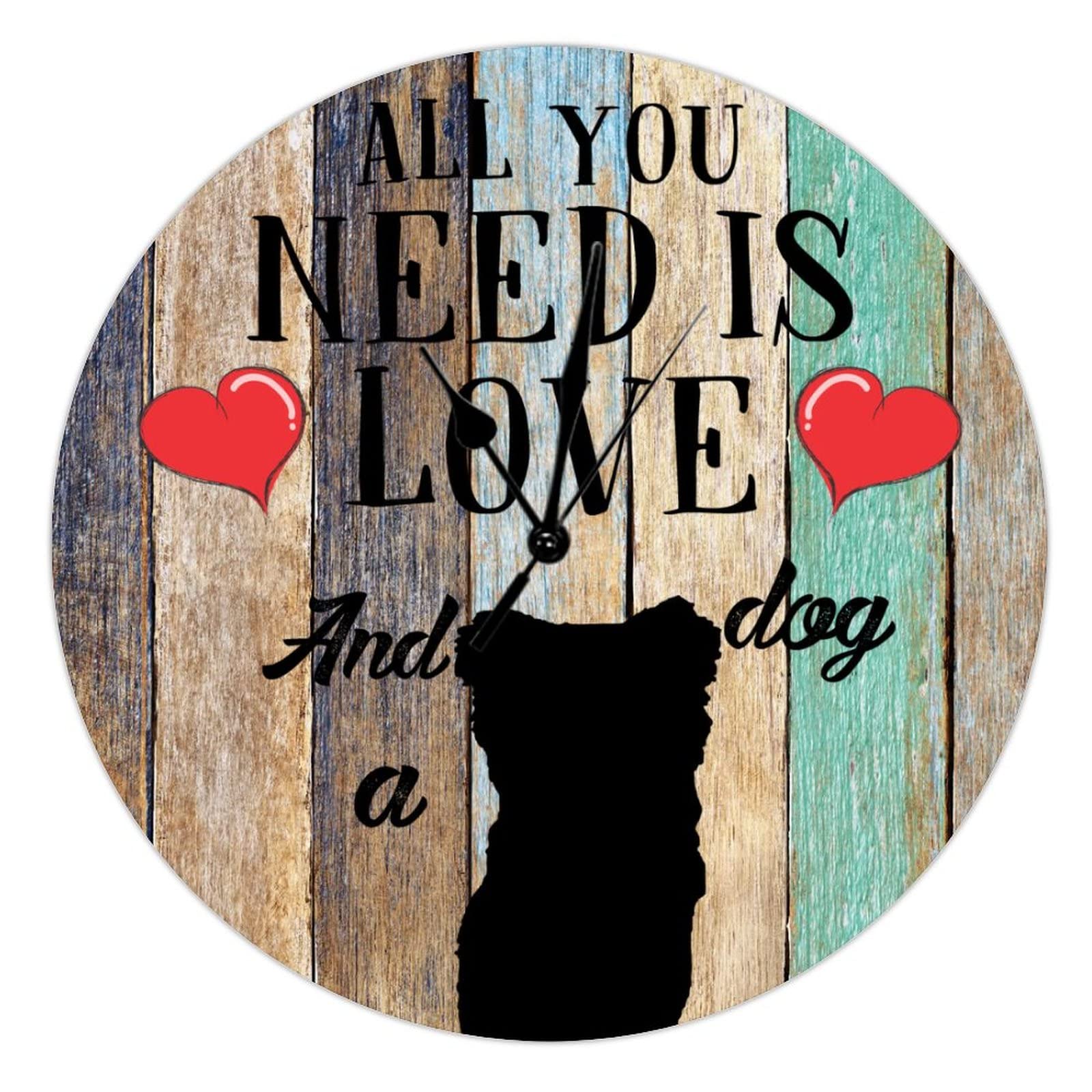 Horloge murale cuisine et salon en bois pour les passionnes de chiens