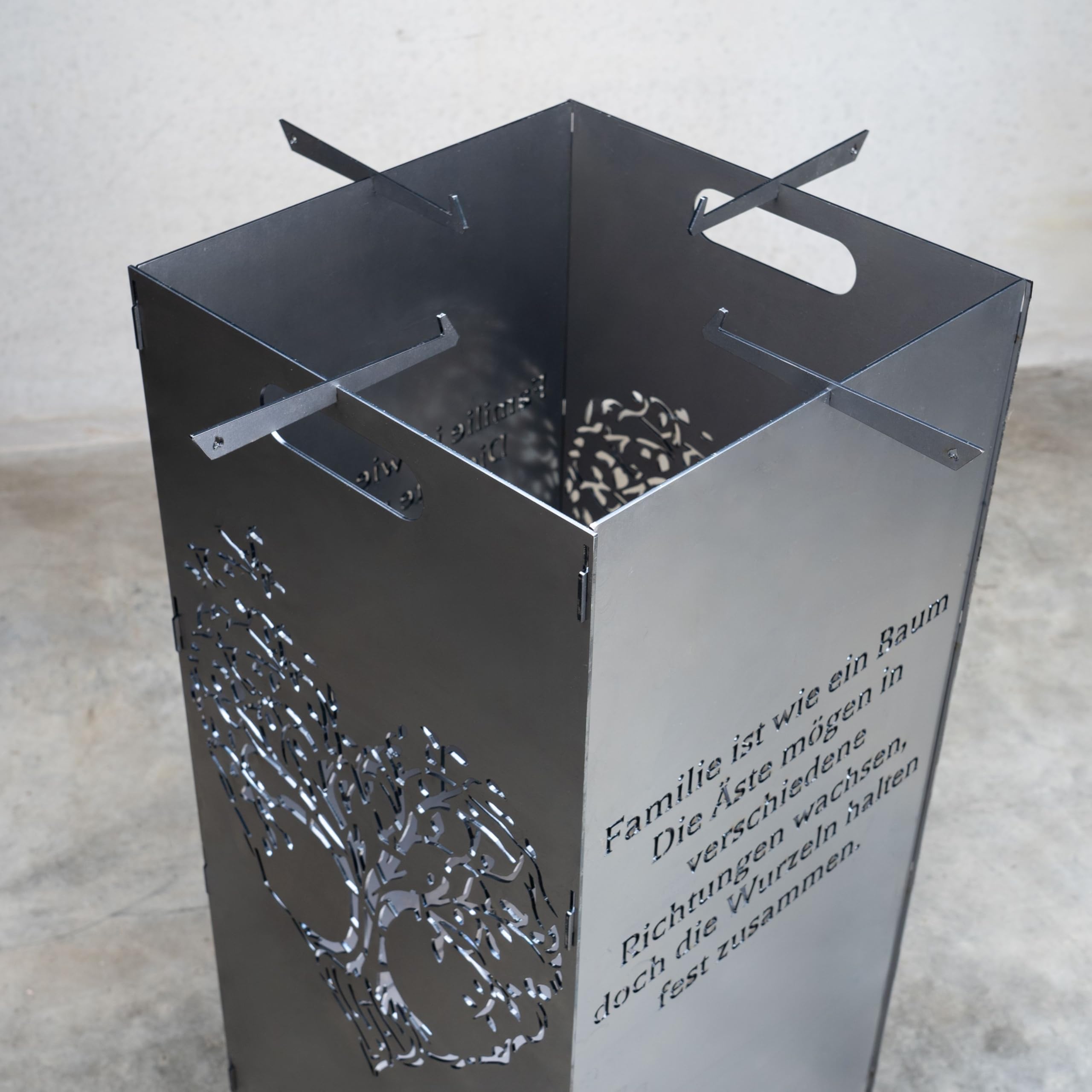 Grillrost.com Das Original Tonneau à feu enfichable Arbre en Acier avec Pieds en Acier Inoxydable - Colonne à feu repensée, y Compris adaptateurs d'appui pour brasero planchan