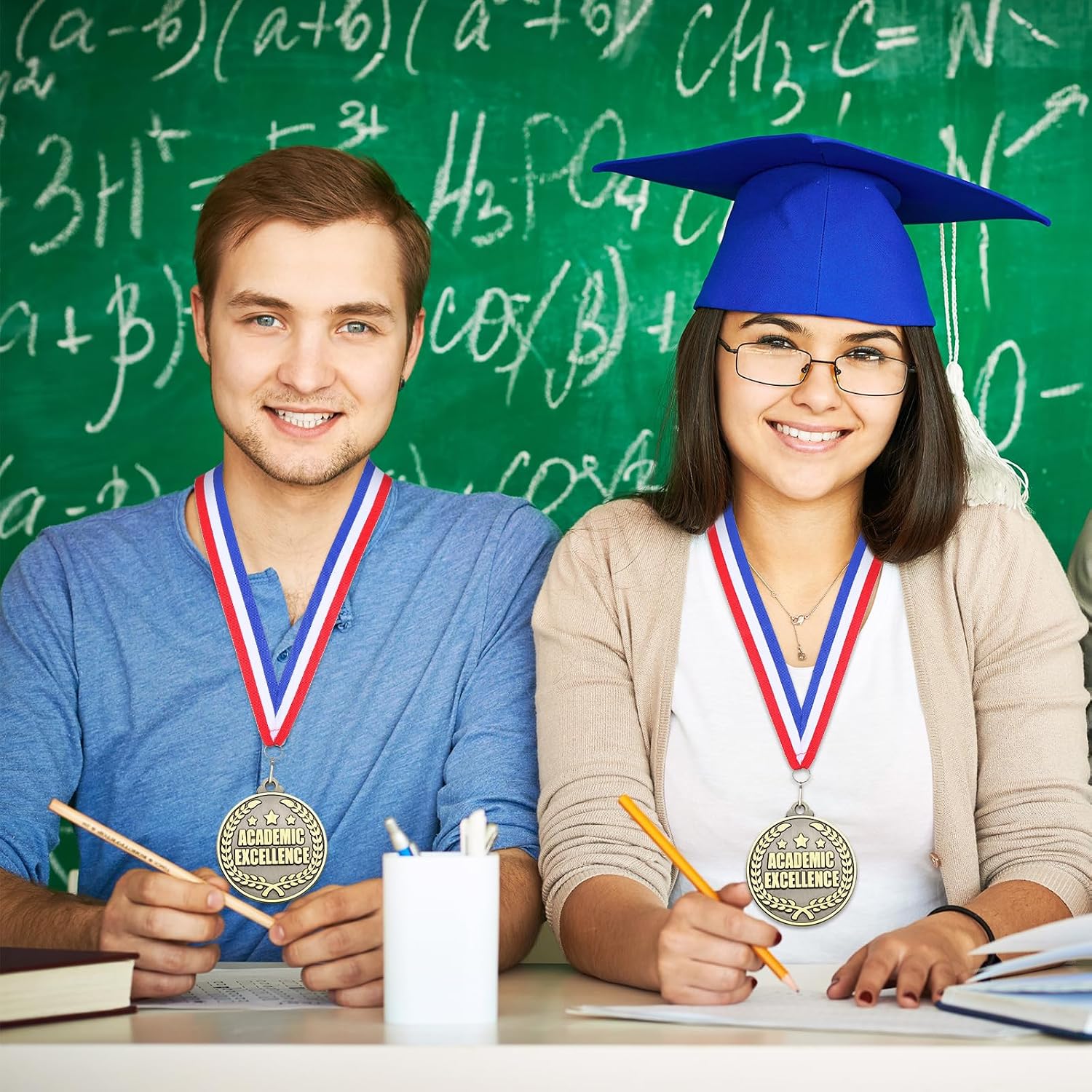 Quelay 30 Pcs 2'' Gold Medals for Awards,Winner Encourage Team Participation for Adults Trophy Award Prize Gift Competitions Graduation Party