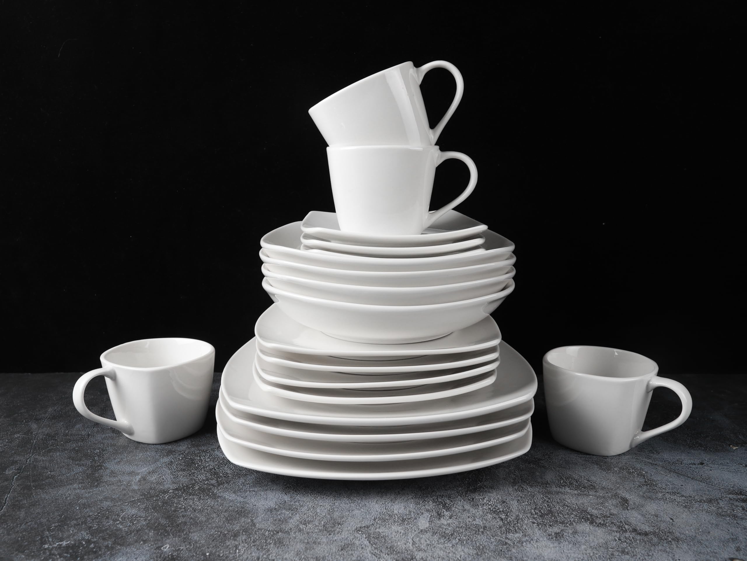 ECHTWERK 20-teiliges Kombiservice "Classic" Modern-Design, Elegantes weißes Geschirrset aus Porzellan mit 4 x Speiseteller, 4 x Beilagenteller, 4 x Suppenteller, 4 x Teetassen, 4 x Untertassen