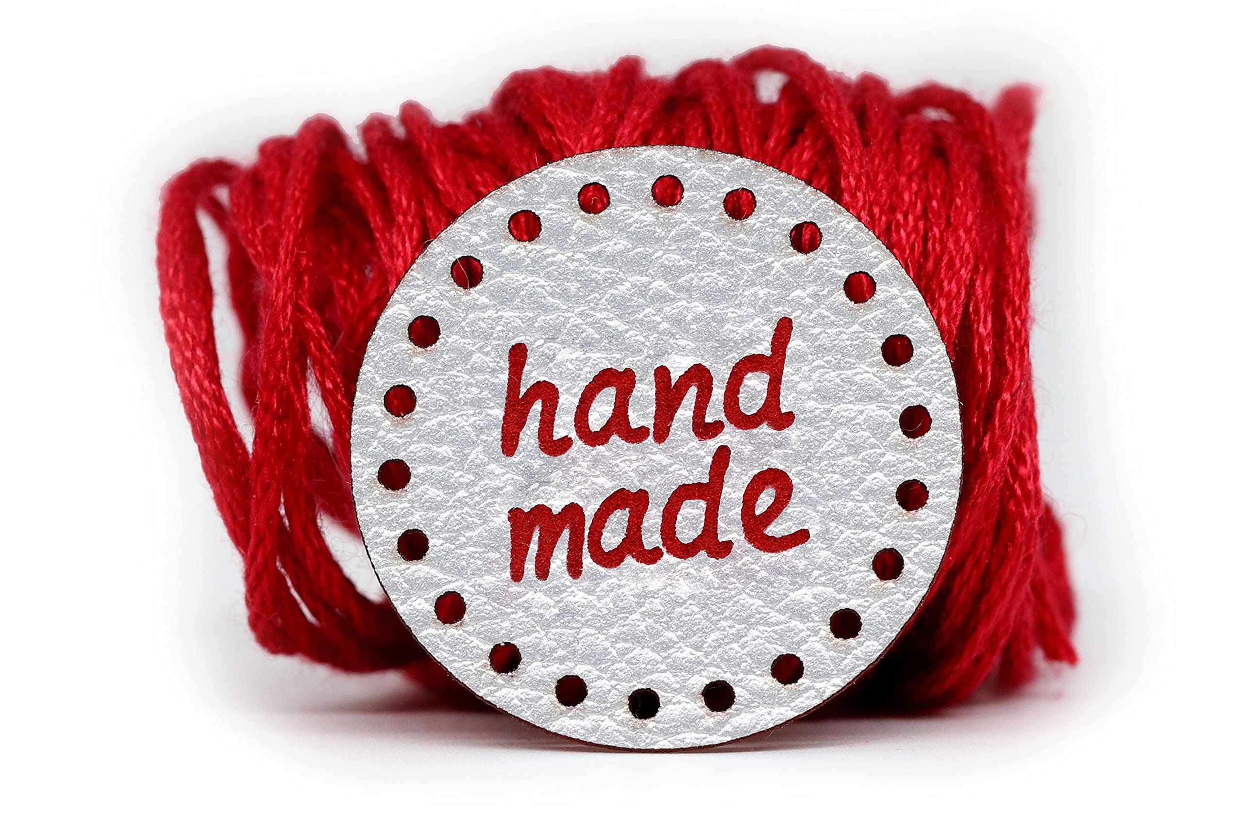 Etichette Handmade PU Rotonde - Rosso-Argento MOD. RO02 - Tag Handmade Etichette Etichette Handmade da Cucire Fatto a Mano (30 Pezzi - Testo Personalizzato)