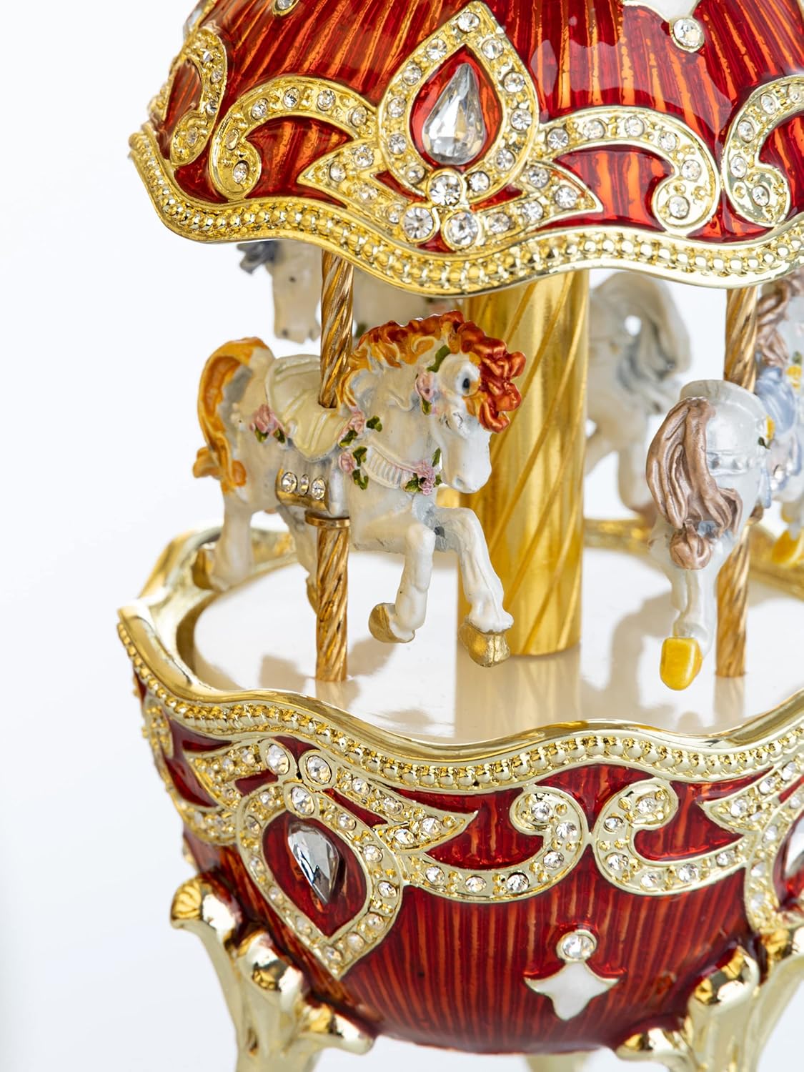 Keren Kopal Carousel Horse Music Box With White Horses figurines Wind Up Musical Handmade Amazing Home Decoration