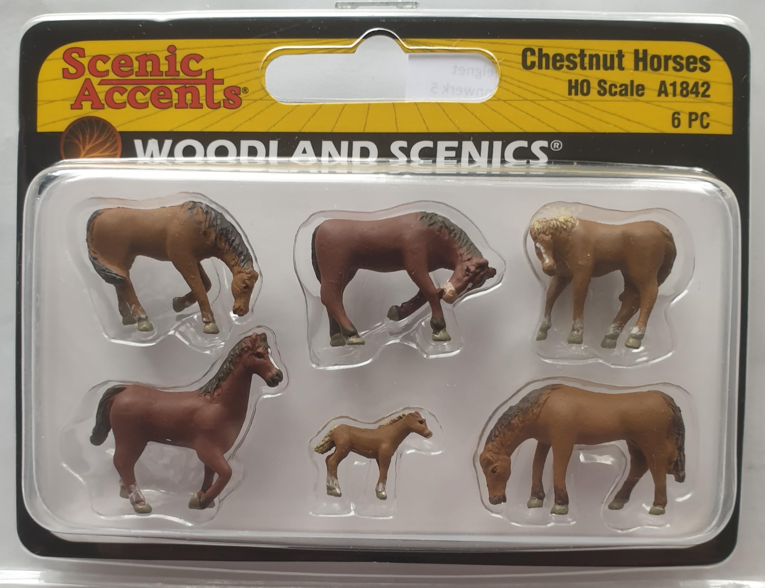 Woodland Scenics A1842 Brown Horse Stakes Figures Track H0 HO 1:87 Chestnut Horses