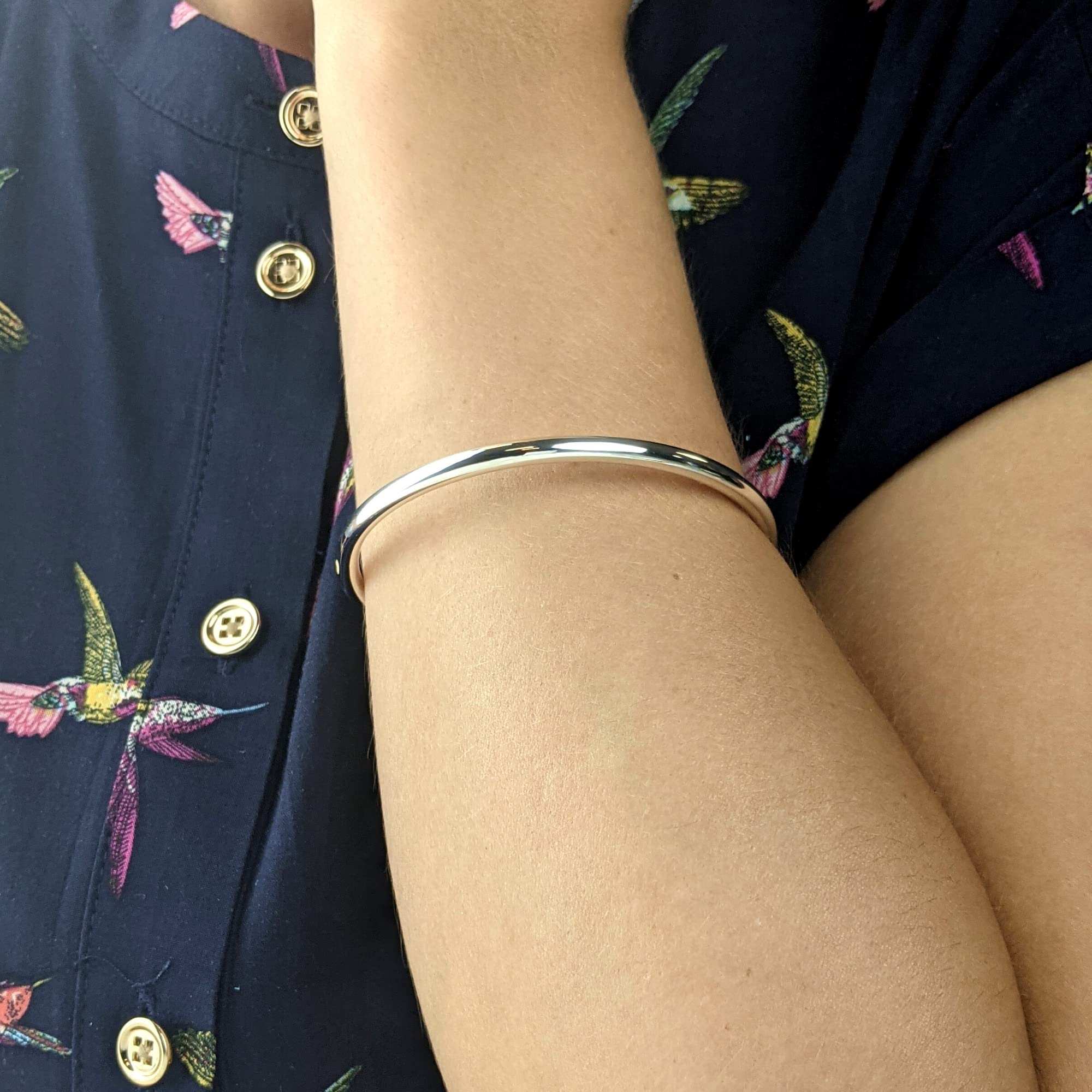 Silverly Classico Bracciale in Argento Massiccio 925 per Figlia Adolescente | Braccialetti in Argento con Tubo Rotondo da 4mm per Donna | Bracciale Minimalista in Argento Sterling