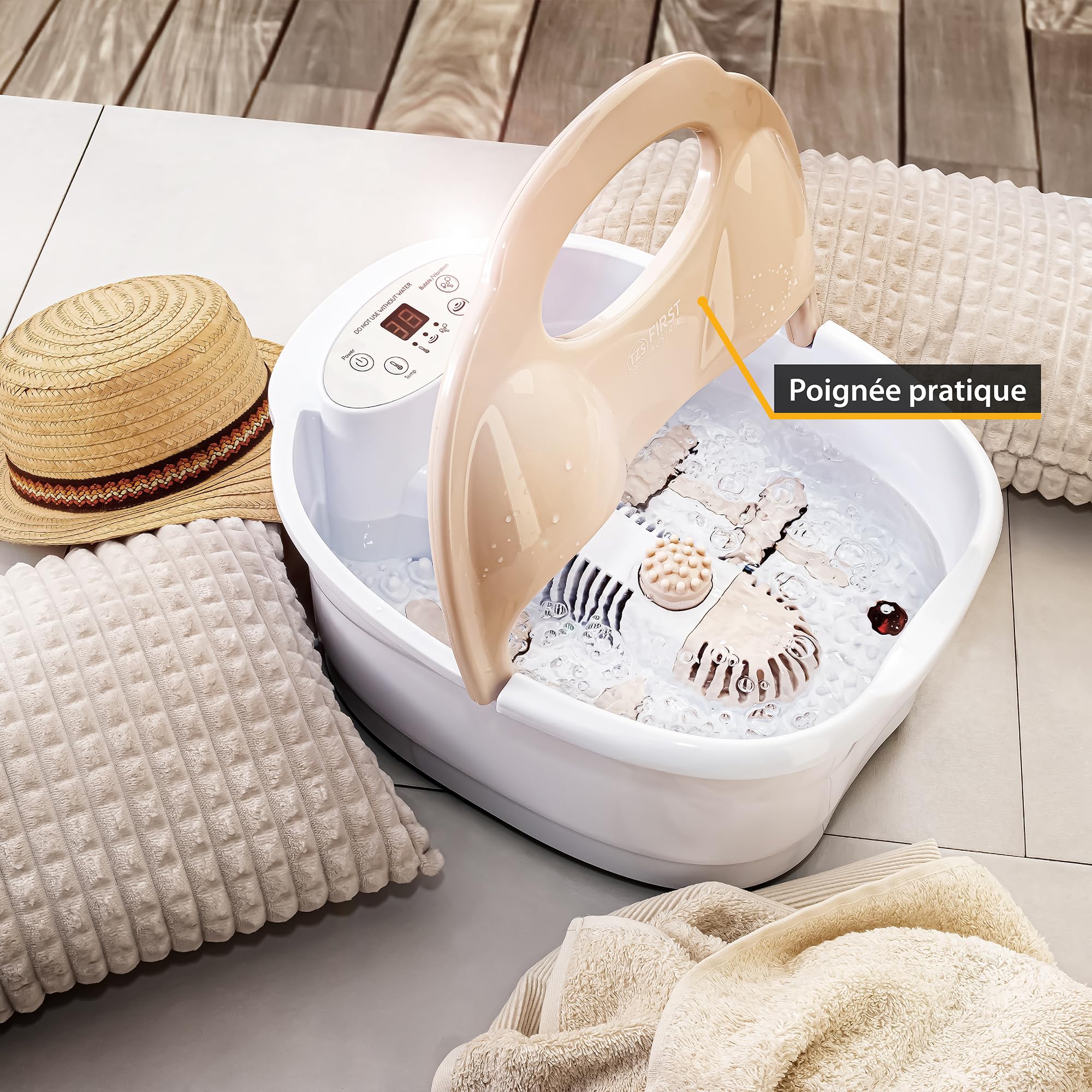 TZS First Austria - Bain de Pieds avec Massage - 450W - Écran LED & Lumière Rouge - Jusqu'à la Pointure 43 - 3 Accessoires, Protection Anti-Éclaboussures & Boîte à Arôme - Beige