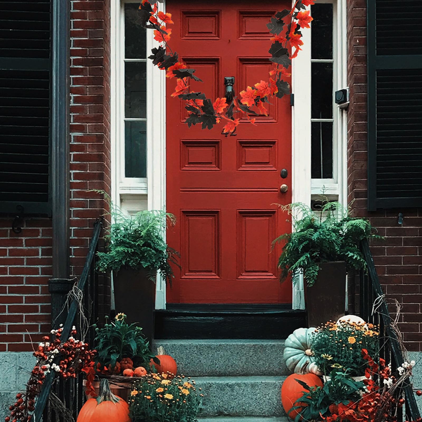 Uonlytech 5 Set Decorazione di Foglie D'acero Finte per Halloween, Appendibile, in Plastica Arancia e Nero, senza Manutenzione, per Addobbi Interni Durante le Feste
