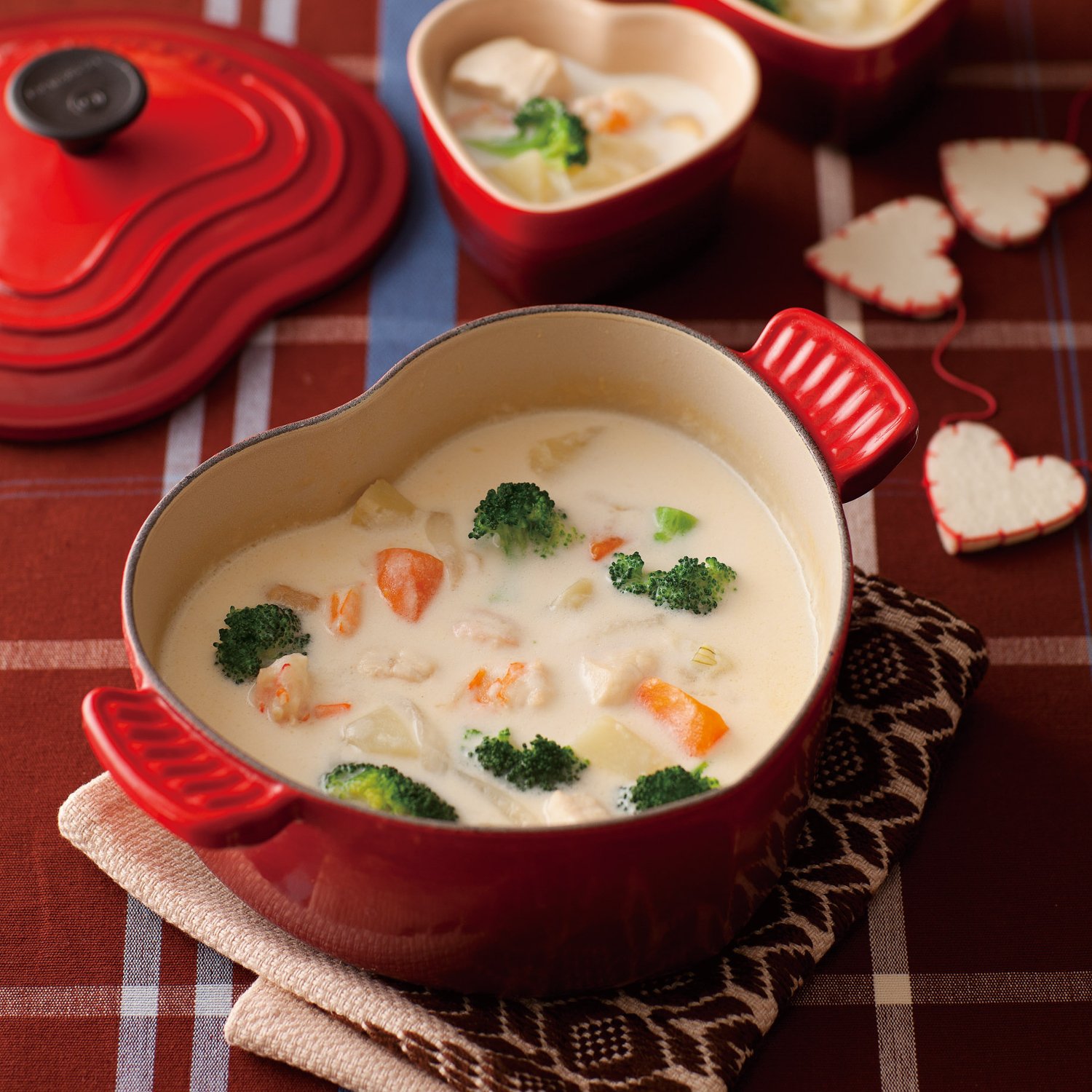 Amazon.co.jp: ル・クルーゼ(Le Creuset) 鋳物 ホーロー 鍋 ココット  