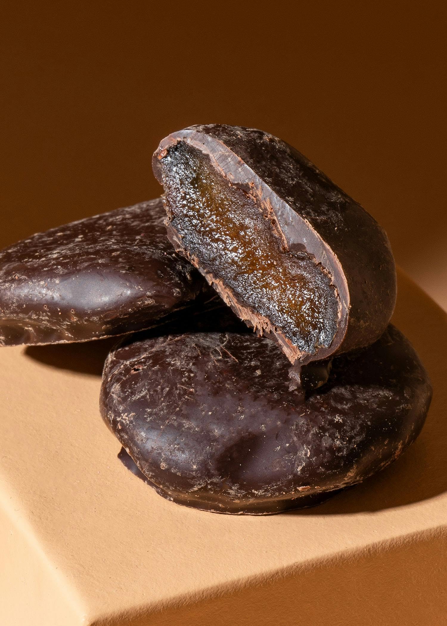 KoRo - Albicocche al cioccolato fondente formato prova 500 g - Delizioso snack vegano senza zuccheri aggiunti