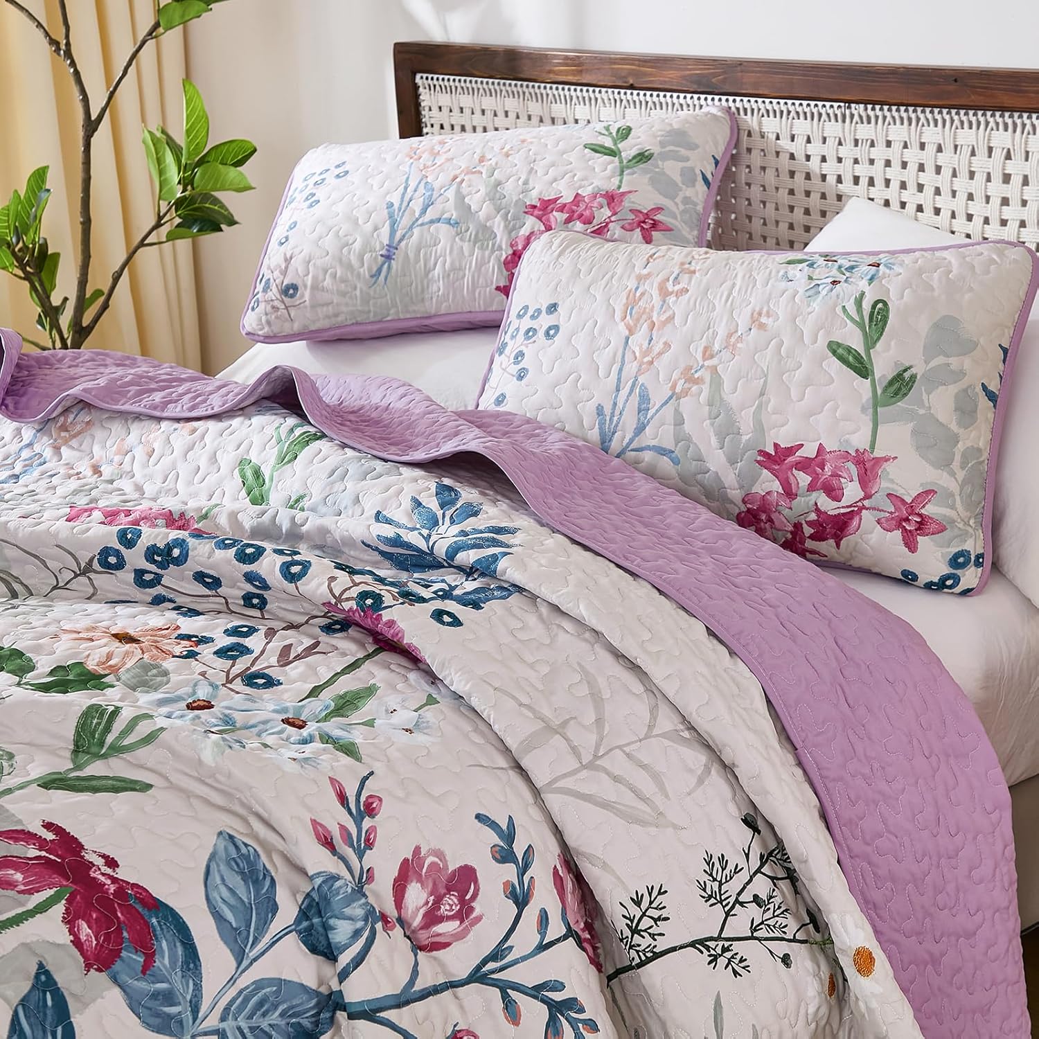 Yiran Floral King Quilt Bedding Set, Purple Colorful Bedspreads, 3 Pieces Spring Summer Soft Lightweight Coverlet with 2 Pillow Shams for All Season 106x90 Inch - Image 6
