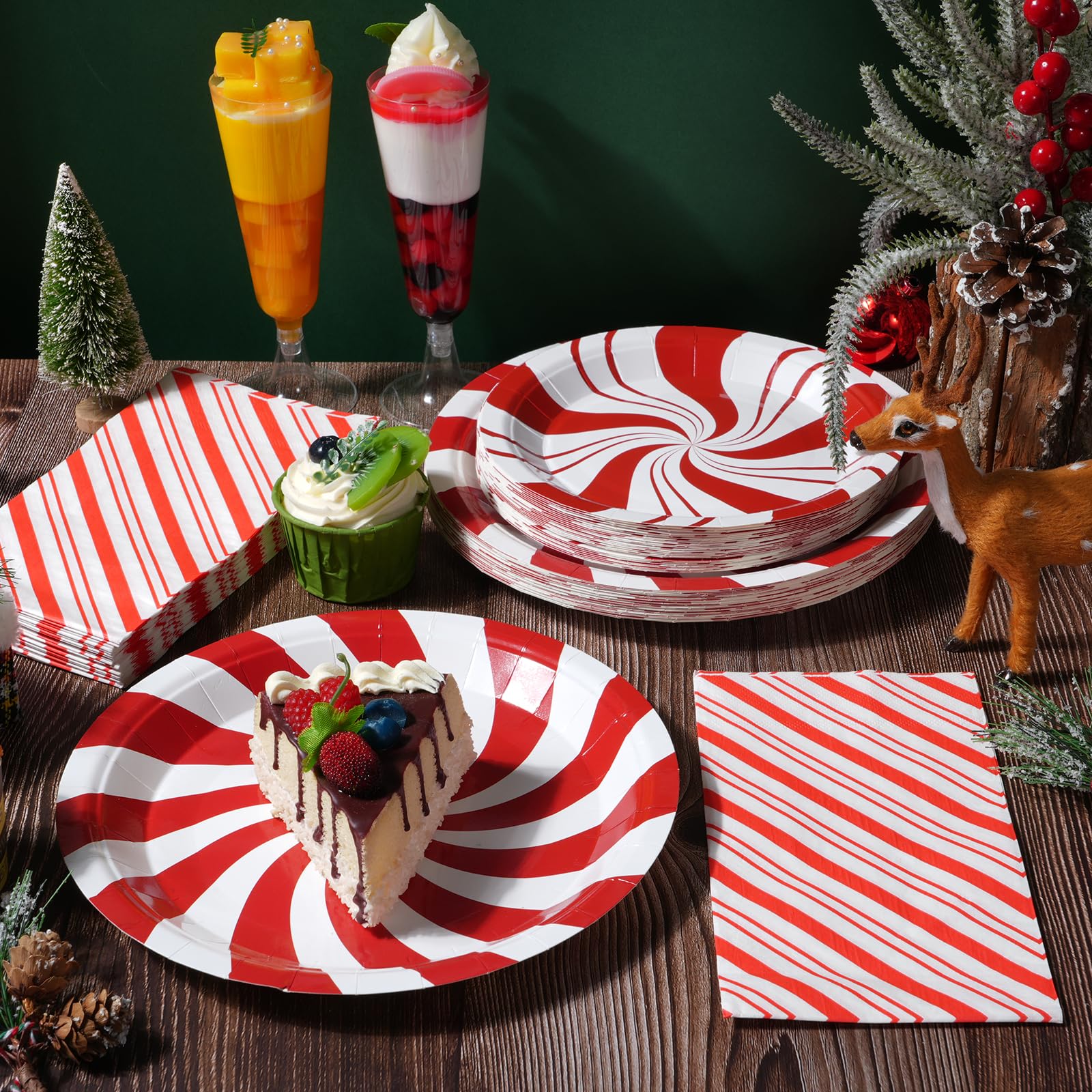 Lot de 150 assiettes de fête de Noël jetables en forme de canne à sucre d'orge - Assiettes et serviettes en papier rouge et blanc - Pour Noël, Nouvel An, fêtes de fin d'année, pour 50 personnes