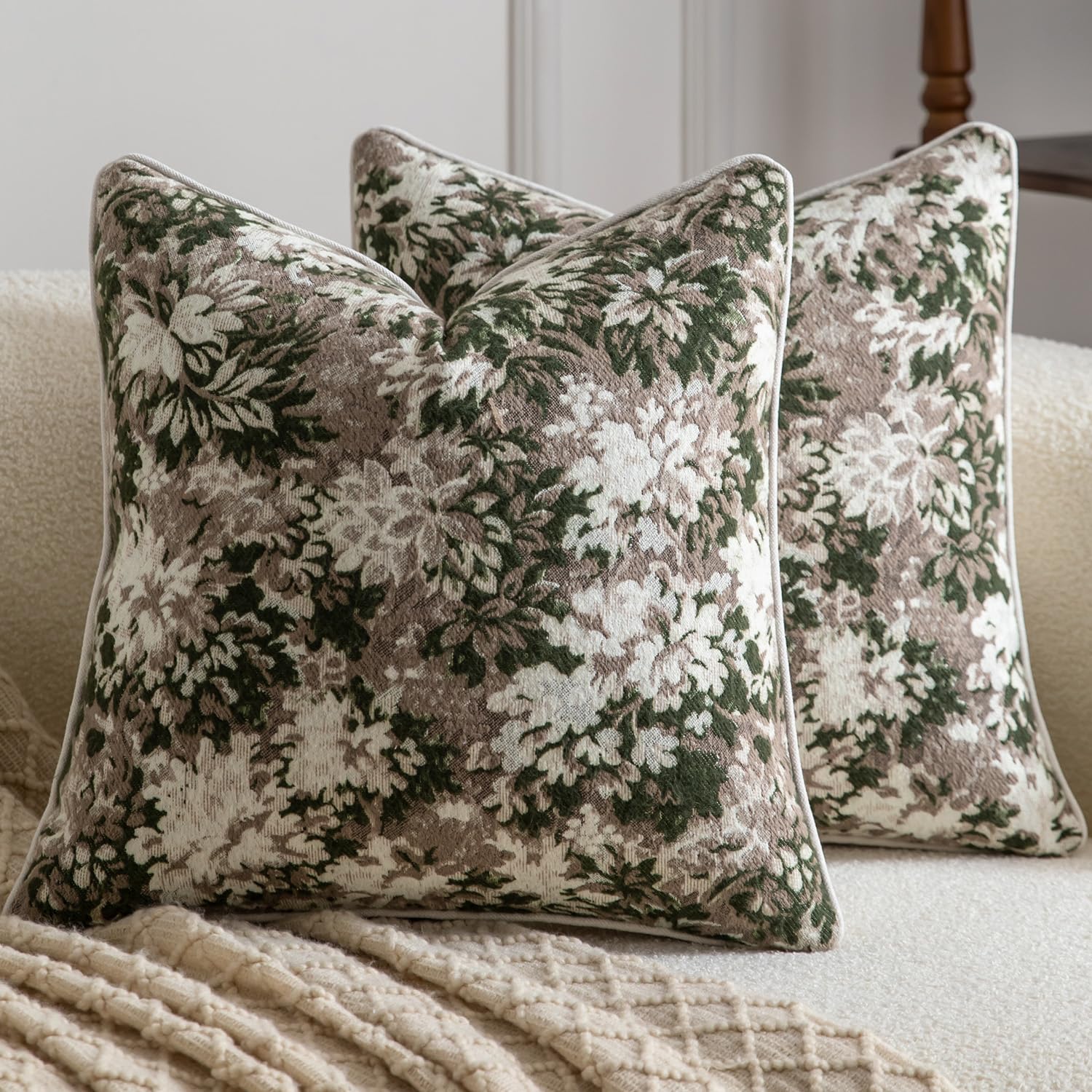 Madizz Pack of 2 Decorative Cushion Covers 40x40 cm Green White Taupe Vintage Floral Throw Pillows Soft Solid Jacquard Pillow Covers for Couch Sofa Bedroom Living Room