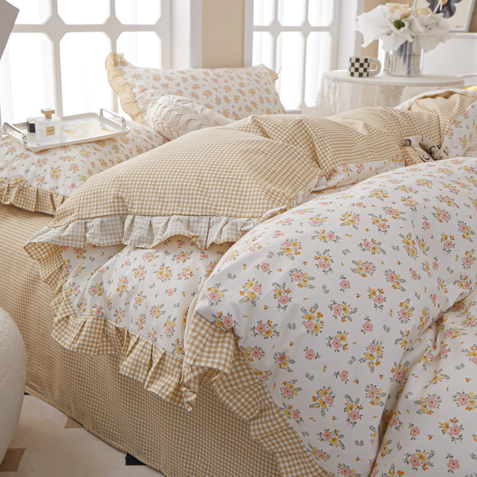 EAVD French Garden Style Ruffled Floral Comforter Set Queen Fluffy Soft Microfiber Chic Shabby Pink Yellow Floral Bedding Set with 2 Pillowcases Fresh Botanical Comforter Set for All-Season