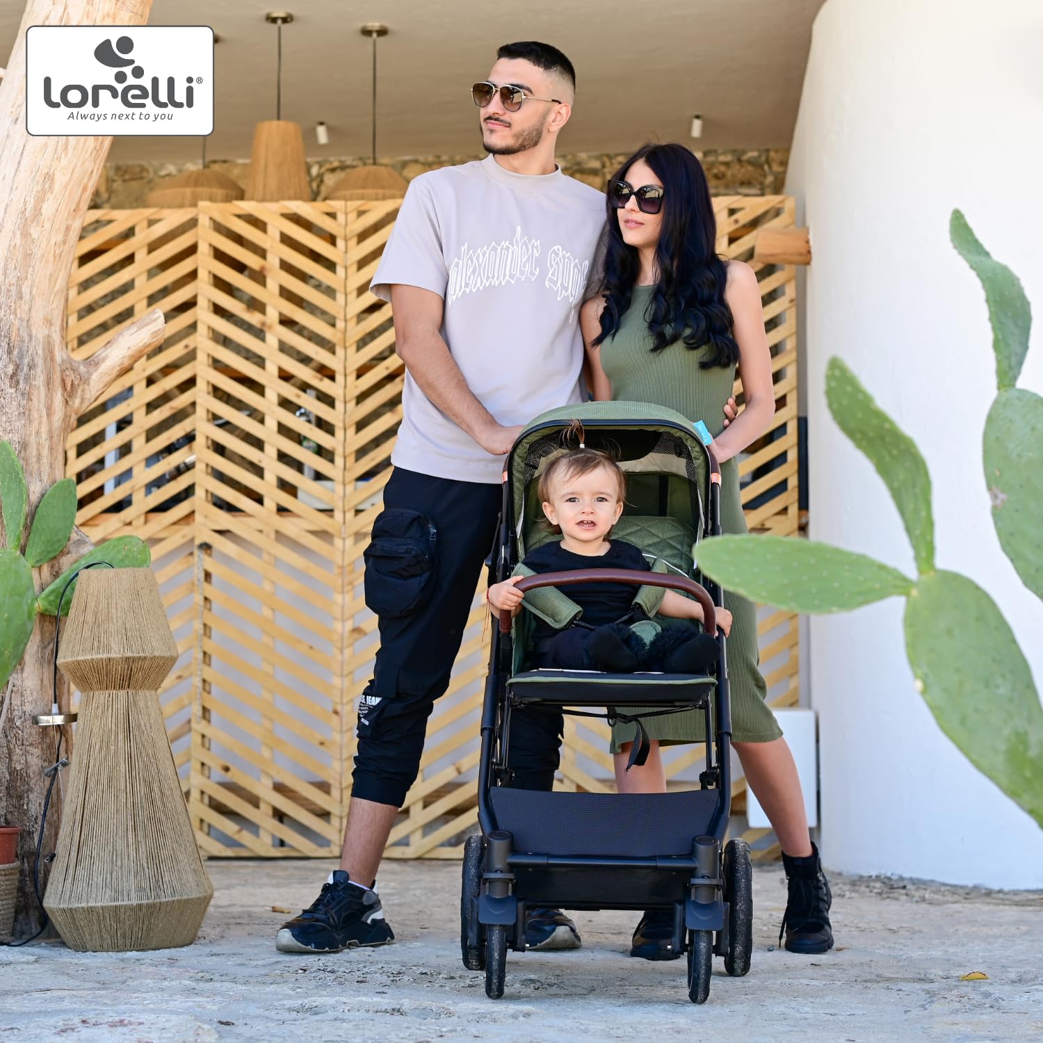 Lorelli Kinderwagen Storm, Sport Buggy klein zusammenklappbar, nur 9,3kg, kompakter Sportsitz bis 22kg, Baby Reisebuggy, Einhand-Klappsystem, schwarz