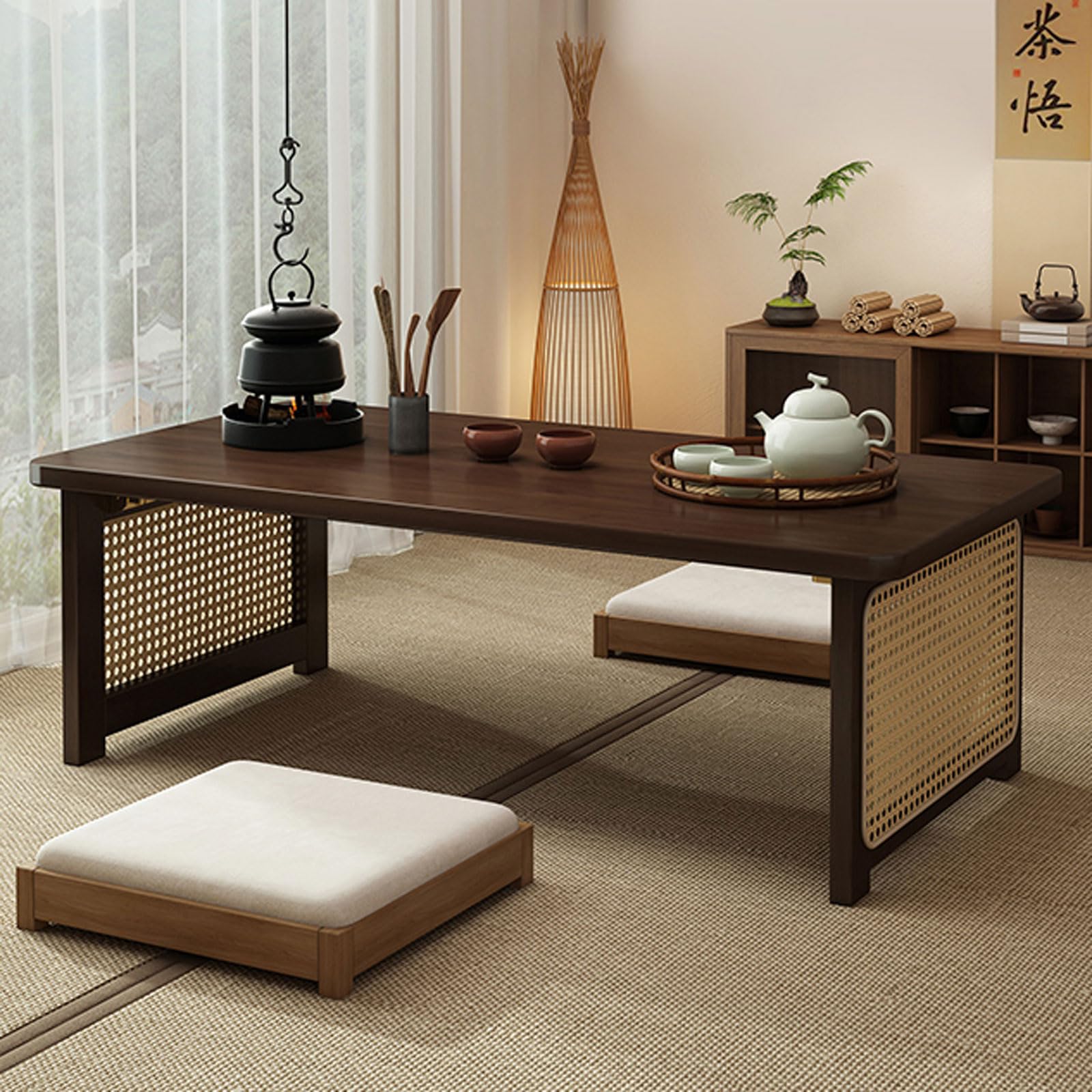 Table basse japonaise en bambou pour petit-déjeuner au lit et moments de méditation zen