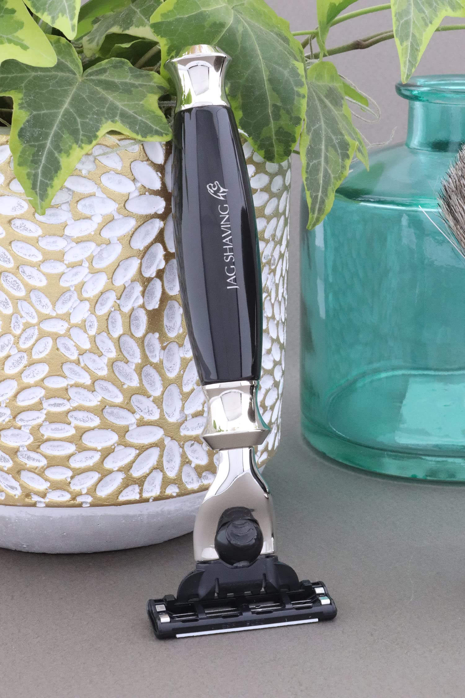 Jag Shaving - Set da barba da 3 pezzi con pennello da barba, 3 lamette da rasoio, pennello da barba super per capelli di tasso – supporto per rasatura – set da barba nero come set regalo