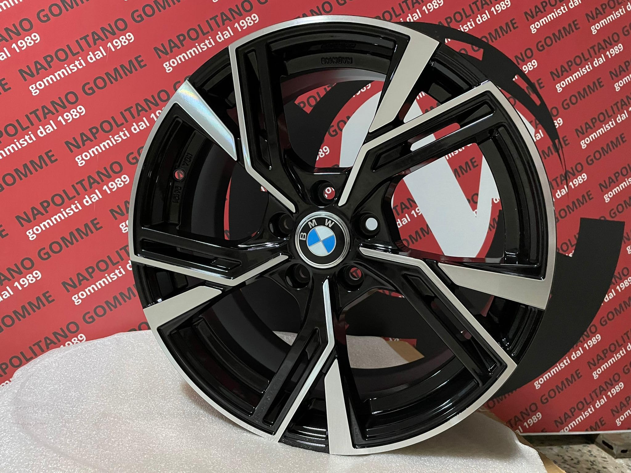 4 Cerchi in lega compatibili per Bmw serie 1 F40 e X1 F48 da 18 pollici rs6