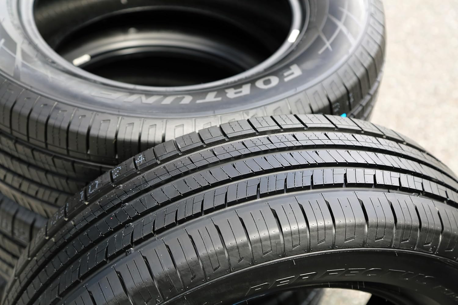 Fortune Perfectus FSR602 225/60R16