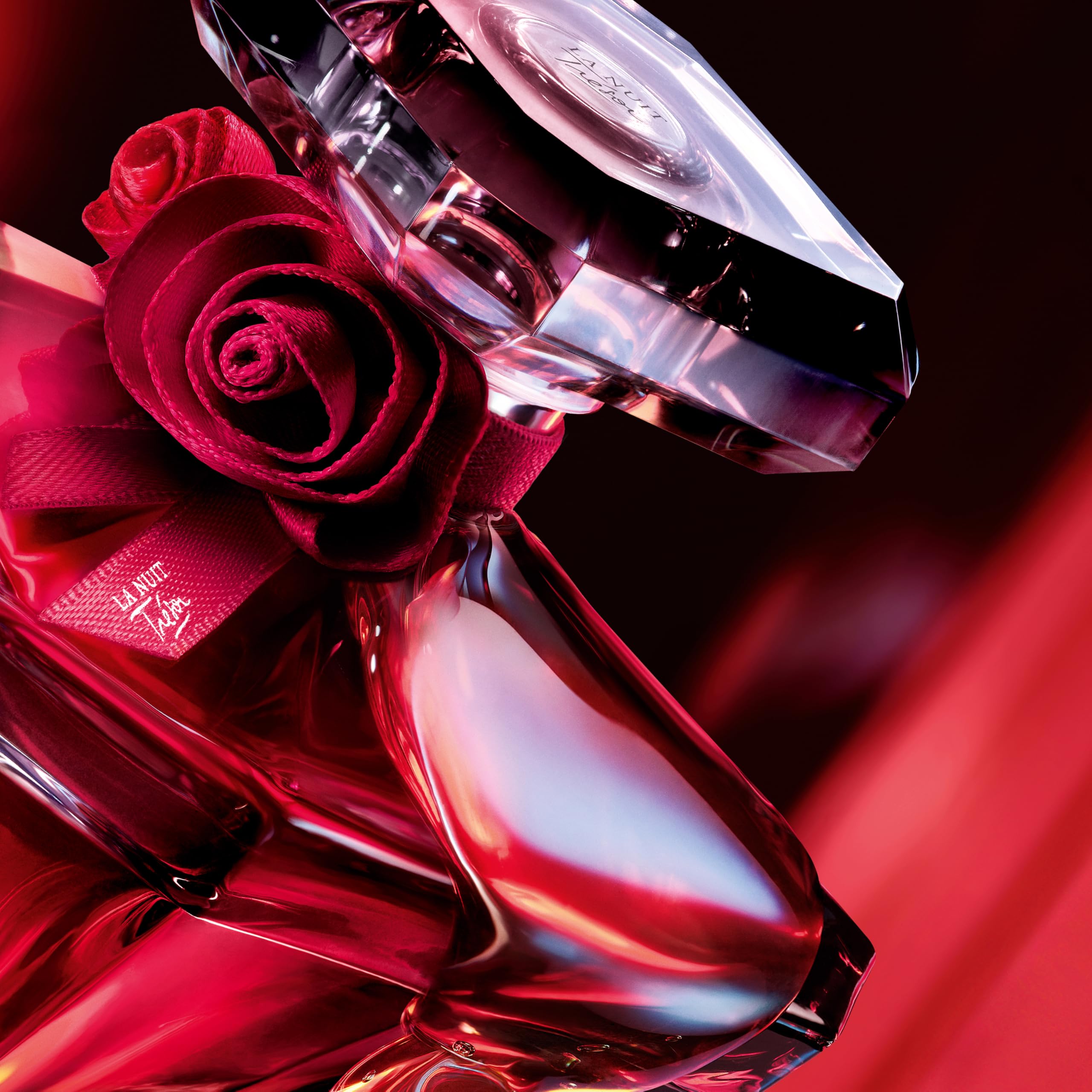 Lancôme La Nuit Trésor Rouge Drama Eau de Parfum Intense, Damenduft | Mit natürlichem Erdbeerextrakt, edler Damascena-Rose und Patchouli, sinnlich, für eine holzige Wärme und dramatische Eleganz