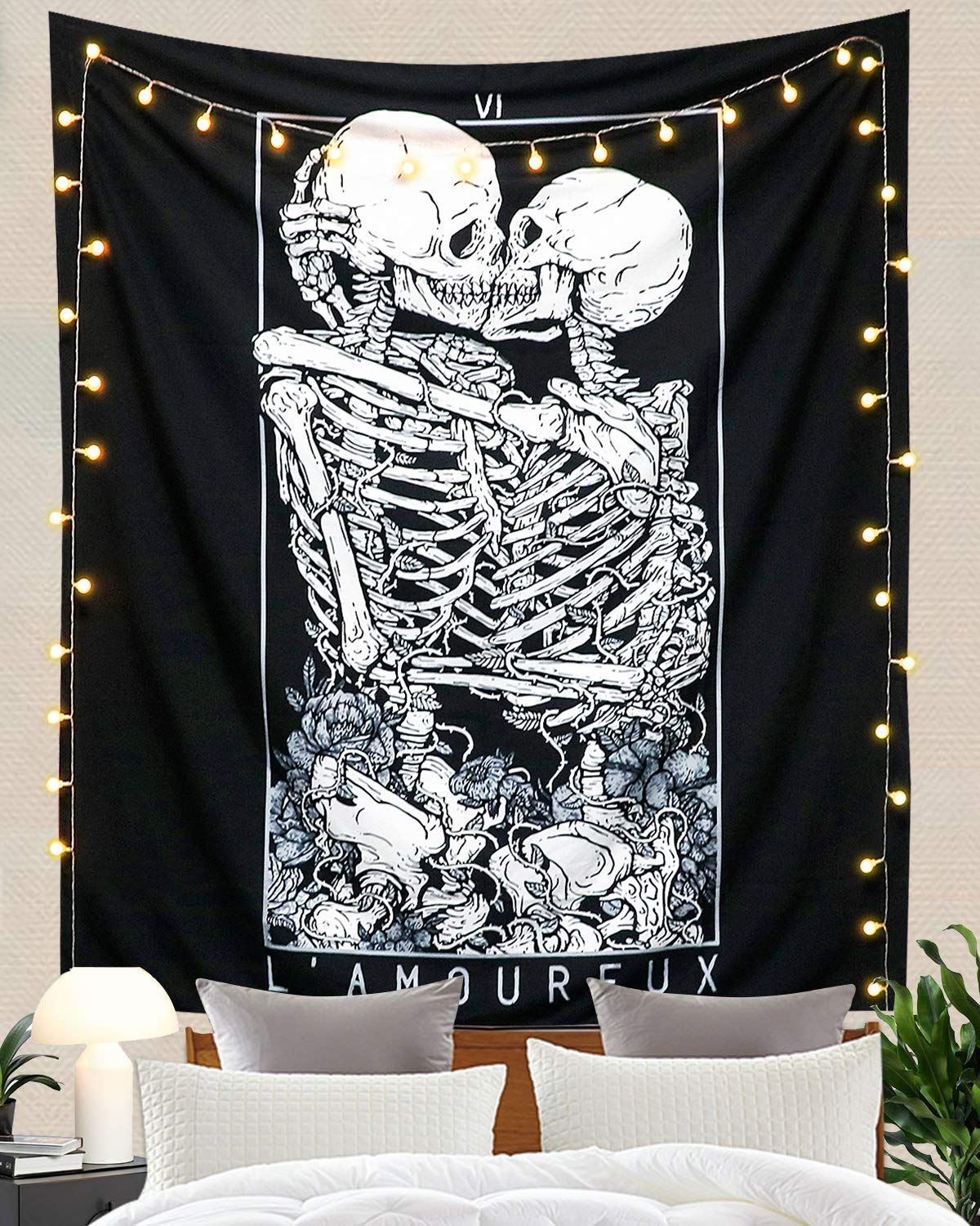 Dremisland Skull Wall Tapestry Lovers Kissing Tapestry Wall Hanging Black Tarot Tapestries Skeleton Human Cover Wall Decor for Bedroom Living Room