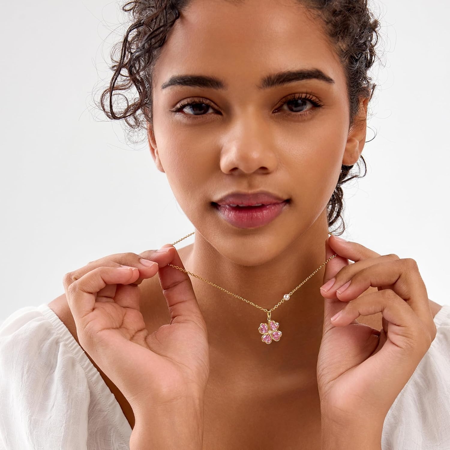 E Clover Necklace for Women, 14K Gold Plated Four Leaf Clover Necklace, Dainty Cute Lucky Clover Pendent Necklace Jewelry Gift - Image 2