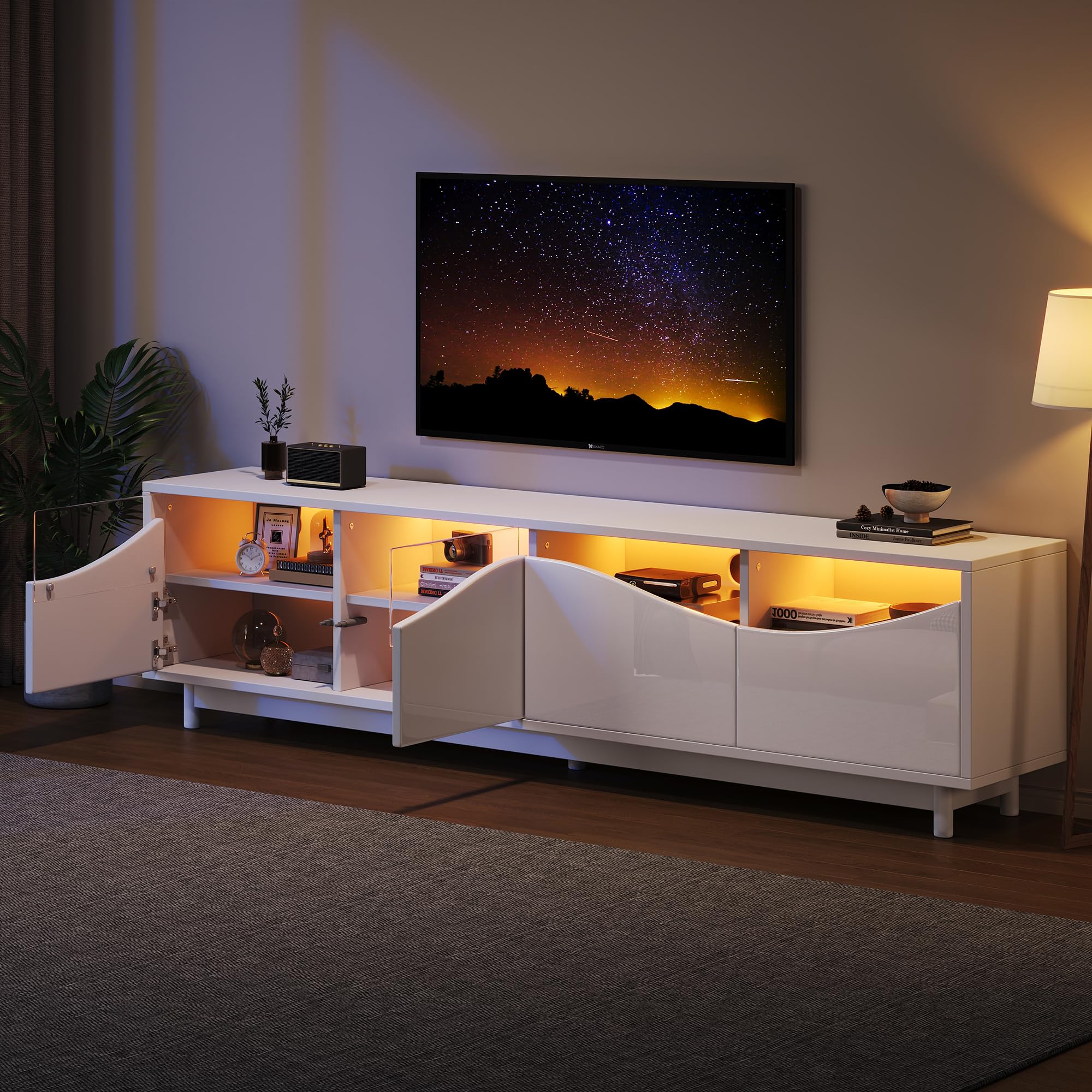 Mobile TV dal design curvo, porta dell'armadio in vetro temperato, illuminazione a LED, lucido, adatto come mobili da intrattenimento, camera da letto, soggiorno, bianco, 175 x 38 x 51 cm