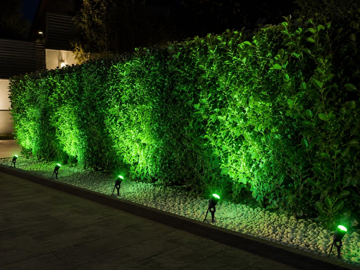 Partenopeautensili® Faretto a led cob da esterno segnapassi per giardino orientabile 5w 450 lumen luce con picchetto lampada proiettore spot Impermeabile IP65 By Wisdom (VERDE)