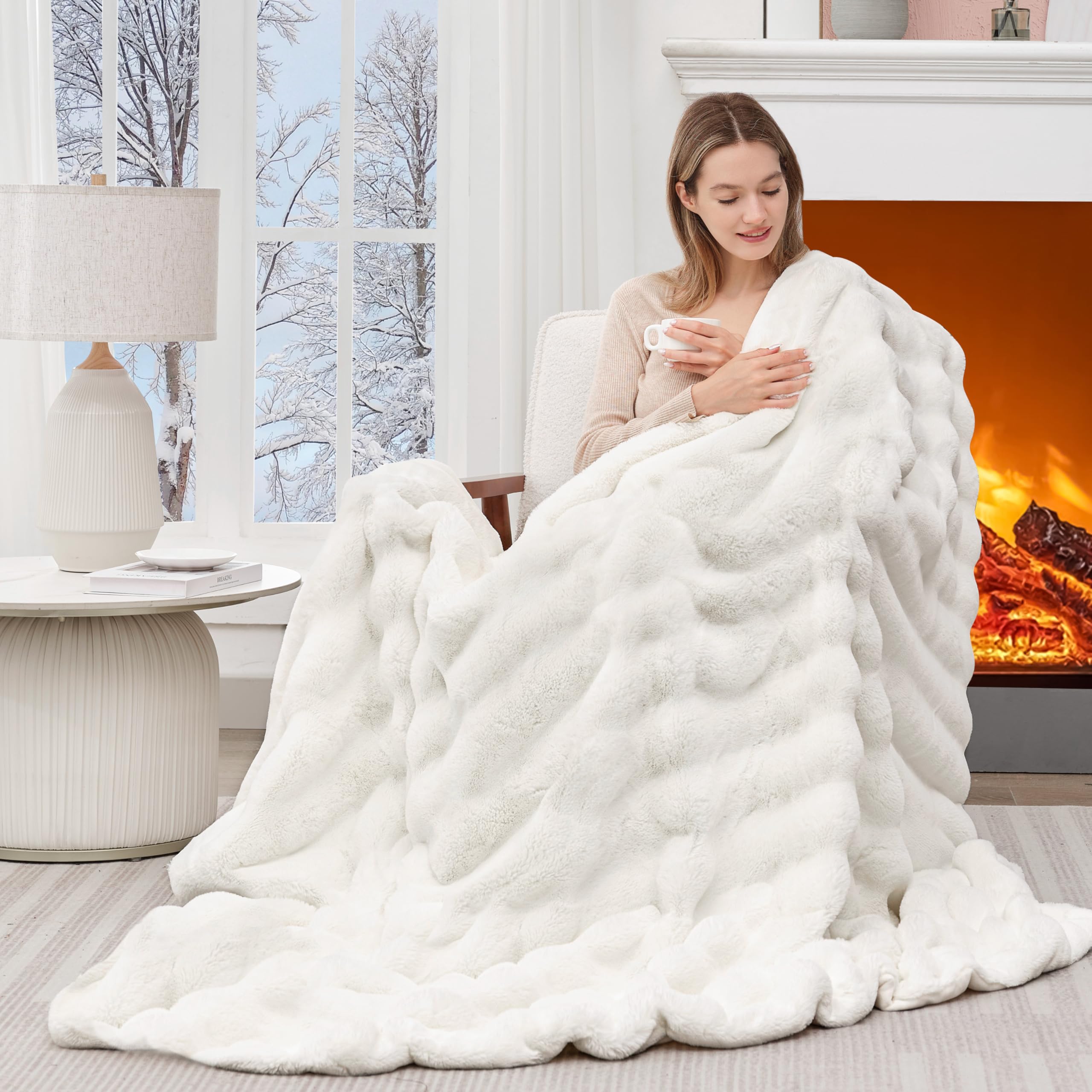 Touchat Luxury Faux Rabbit Fur Throw Blanket for Couch,Super Heavy Warm Cozy Blanket for Sofa Bedroom Living Room,Ultra Soft Fluffy Reversible Plush Blanket for Home Decor Gifts,Cream White