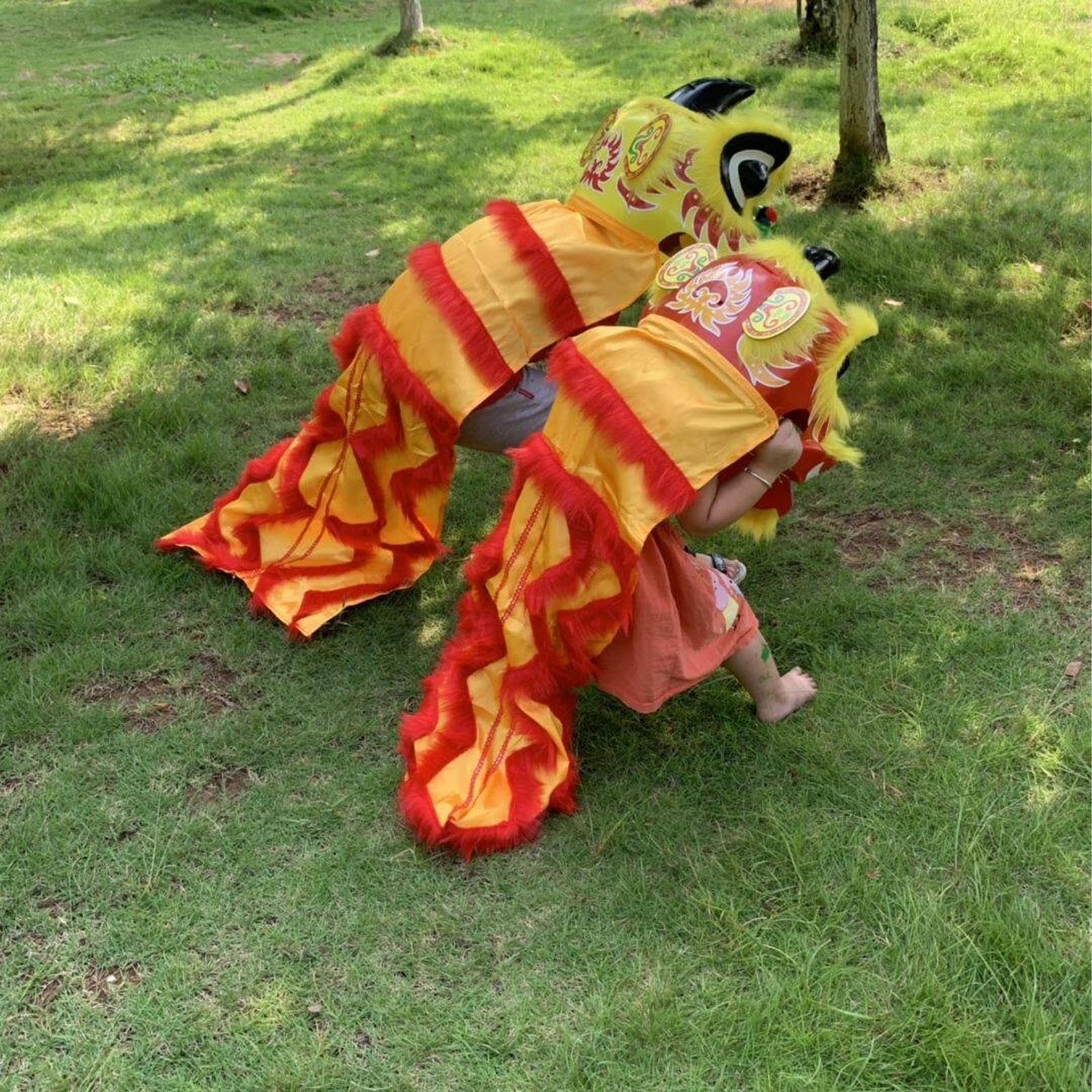 Löwentanz-Maskottchen-Kostüm, Löwentanz-Aufführung