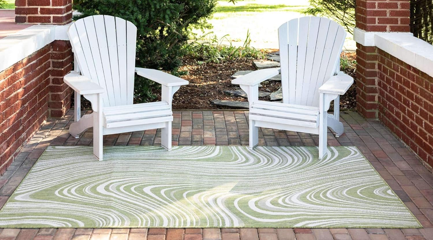 Unique Loom Outdoor Modern Collection Area Rug - Pool (6' 1" x 9' Rectangle, Green/ Ivory)