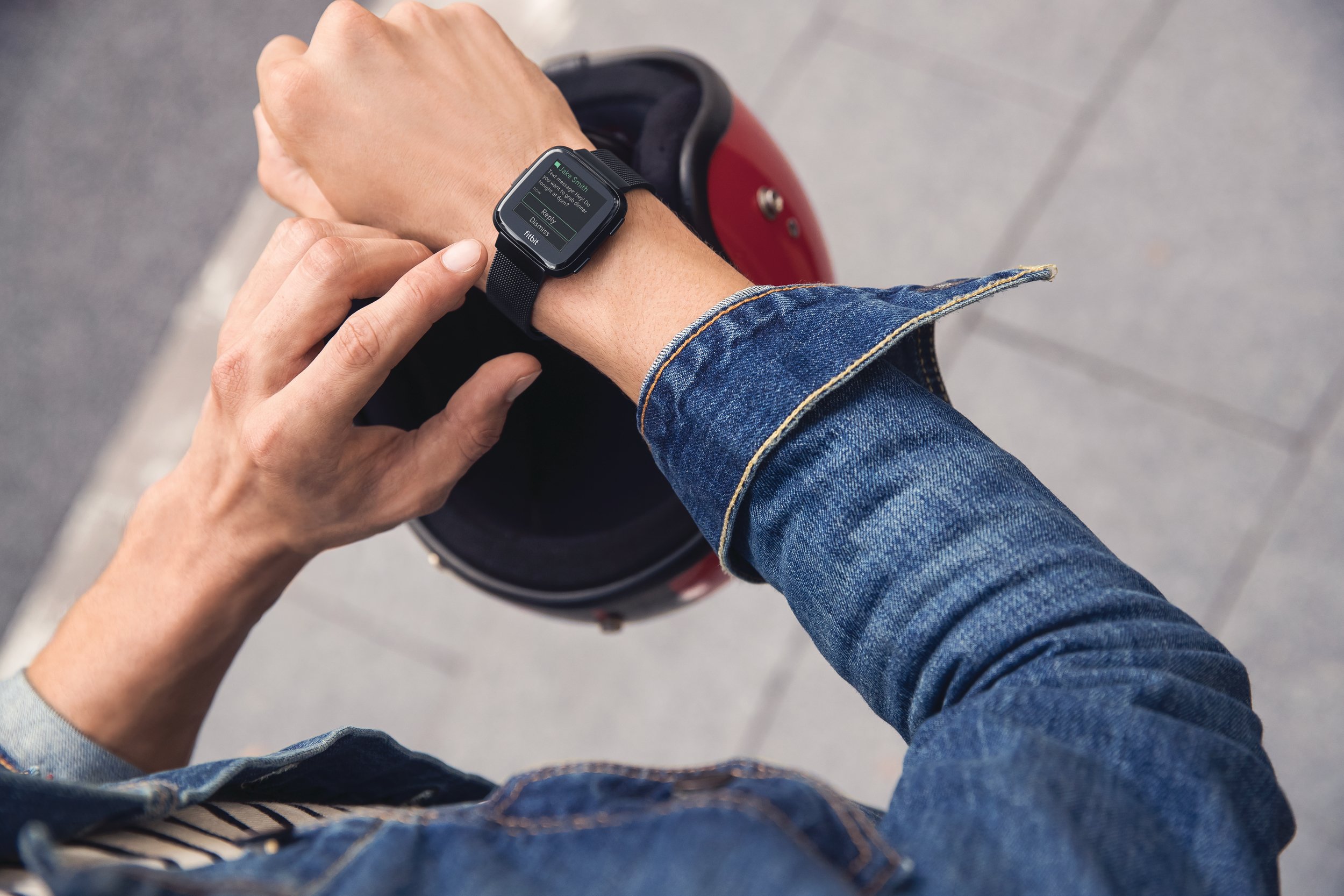 Fitbit  フィットビット　versa 61EDq8HCXgL._UF894,1000_QL80_.jpg