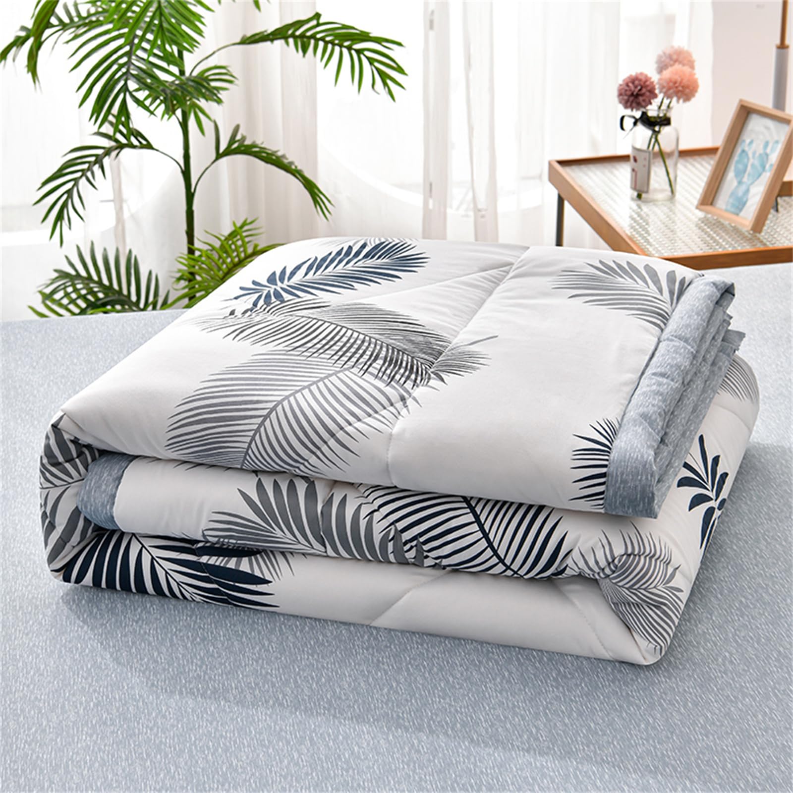 Odot Coverless Duvet 2.5 Tog for Single Double King Size, Summer Duvet No Cover Cosy and Lightweight Quilt Breathable Bedspreads Quilted Throw for Beds (Gray leaves,200 * 230cm)