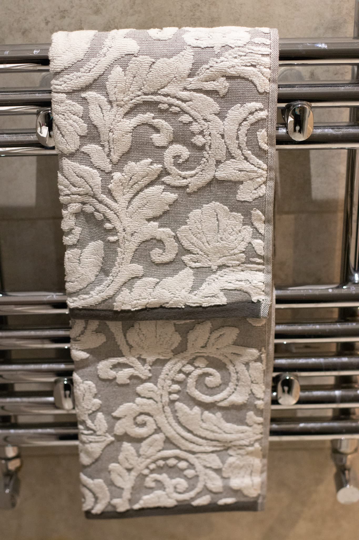 Lex's Linens Paquete de 2 toallas de invitados jacquard floral (gris)