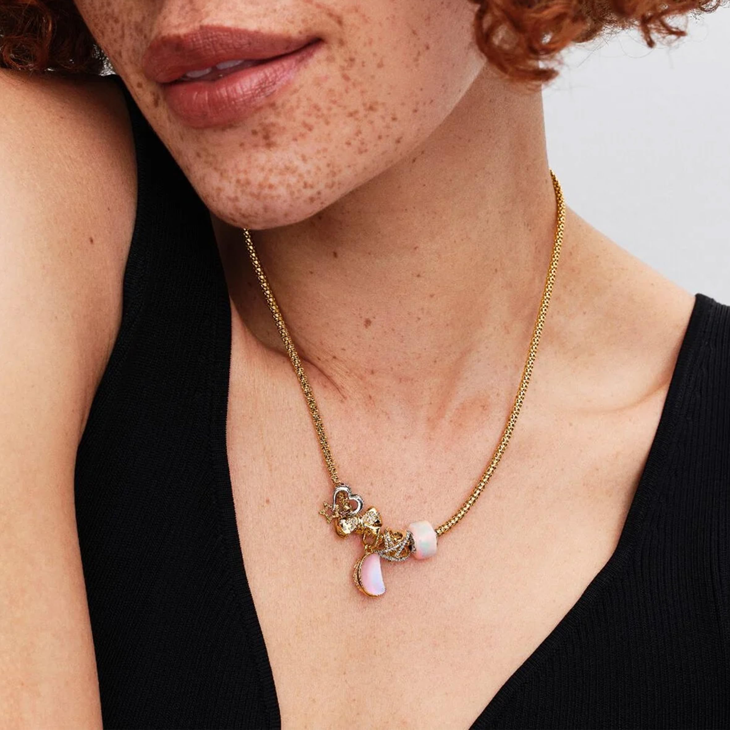 PANDORA Moments 764275C01 - Ciondolo scintillante a forma di mezzaluna, in lega di metallo placcato oro 14 K e zirconi, compatibile con ME e Moments