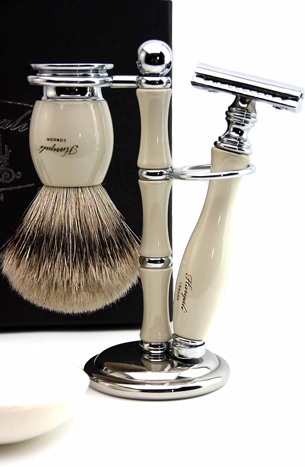 Men's Shaving Classic Horn Replica Set Featuring Top Grade Silver Tip Badger Brush, DE Safety Razor, Dual Brush & Razor Stand, Stainless Steel Shaving Bowl & Soap > Gent's Grooming Kit