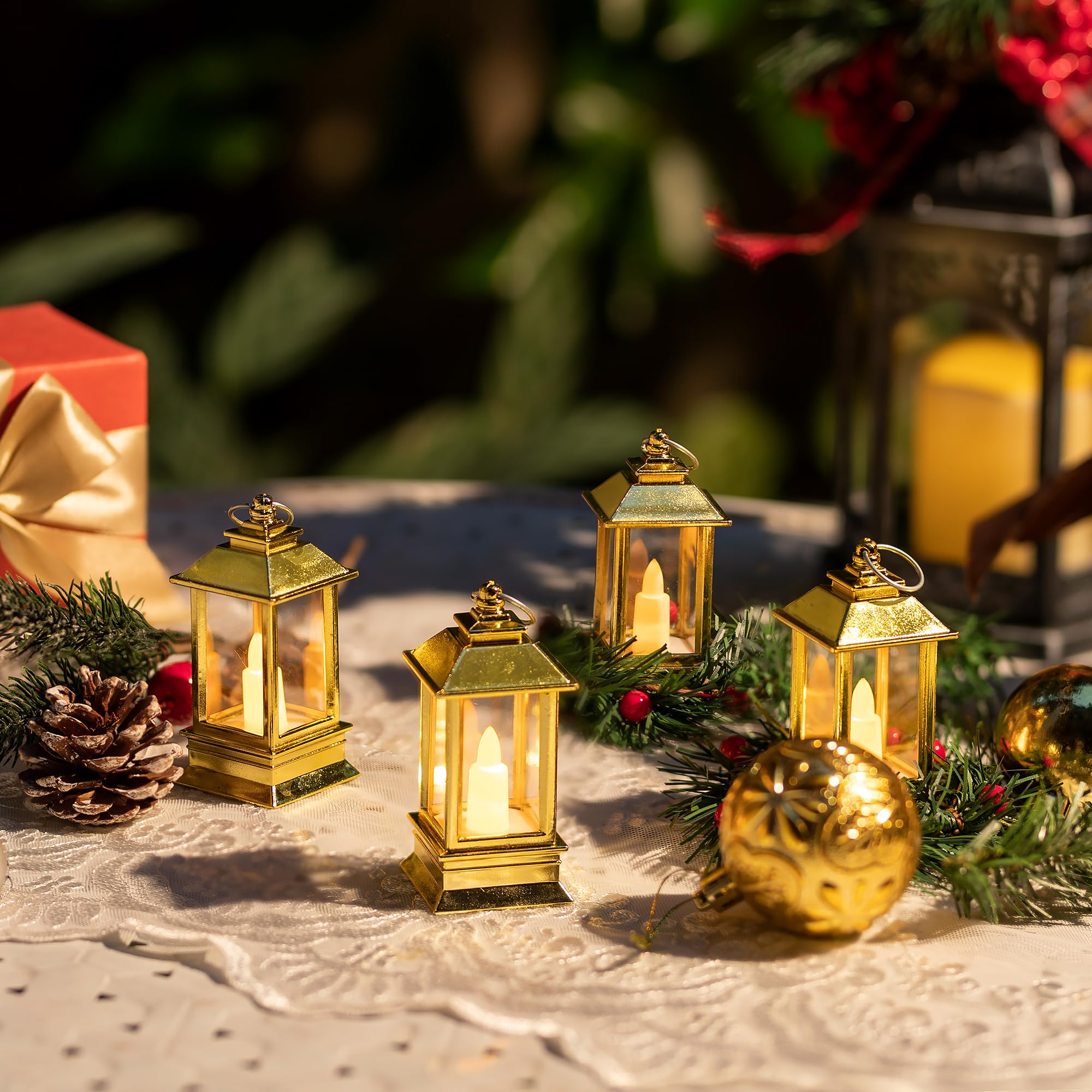 Linternas doradas decorativas para interiores: 24 piezas mini linternas para centros de mesa de boda, pequeñas luces LED alimentadas por batería a granel para decoración de fiesta de 4