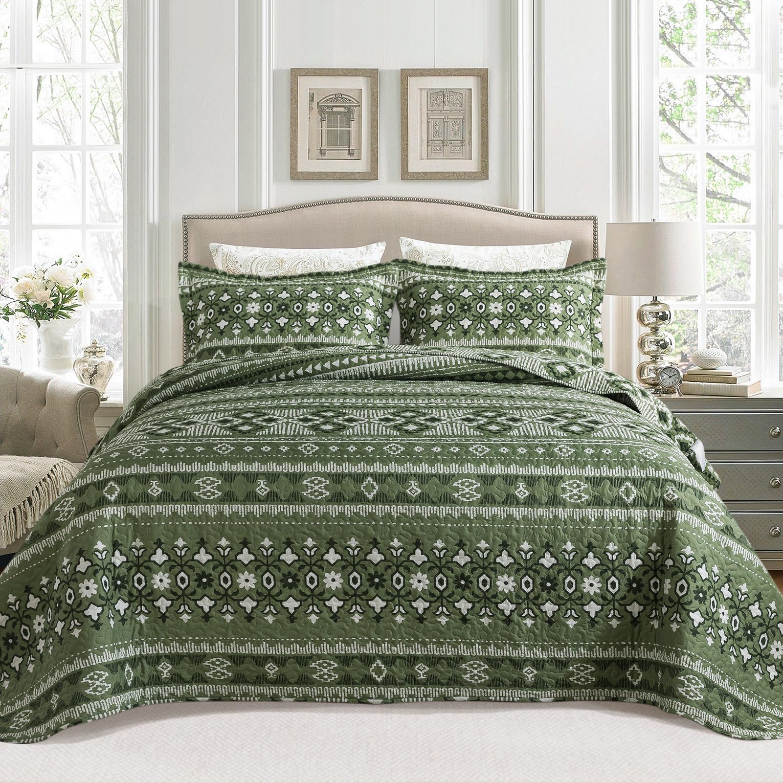 BEDIFANY California King Quilt, Reversible Lightweight Bedspread, Boho Bed Spread Coverlet Sets for Bed Decoration, All-Season Oversized King Size Quilt Bedding Set (108 * 118 in), 3 Pieces