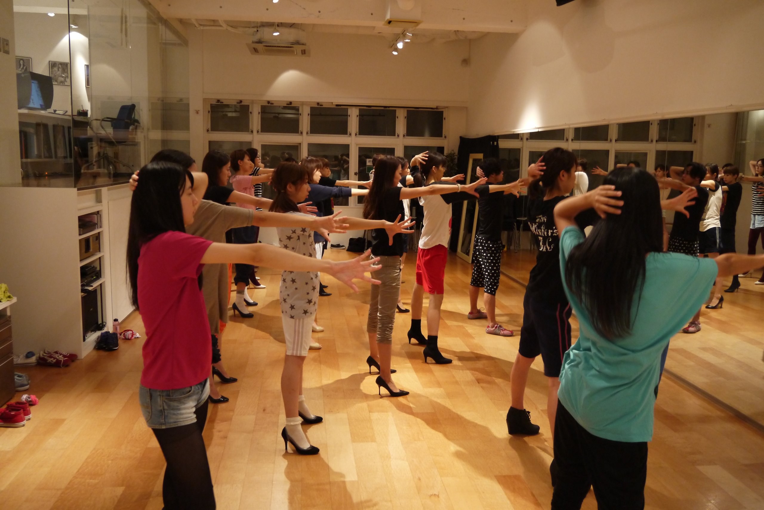 Amazon | カラオケによるフィットネス！kara-fit（カラフィット
