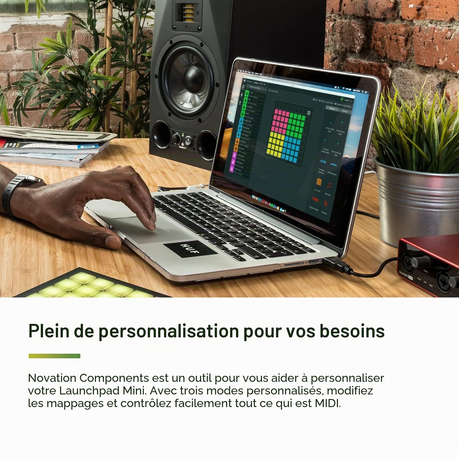 Novation Launchpad Mini [MK3] — Contrôleur MIDI USB portable de 64 pads pour Ableton Live et Logic Pro