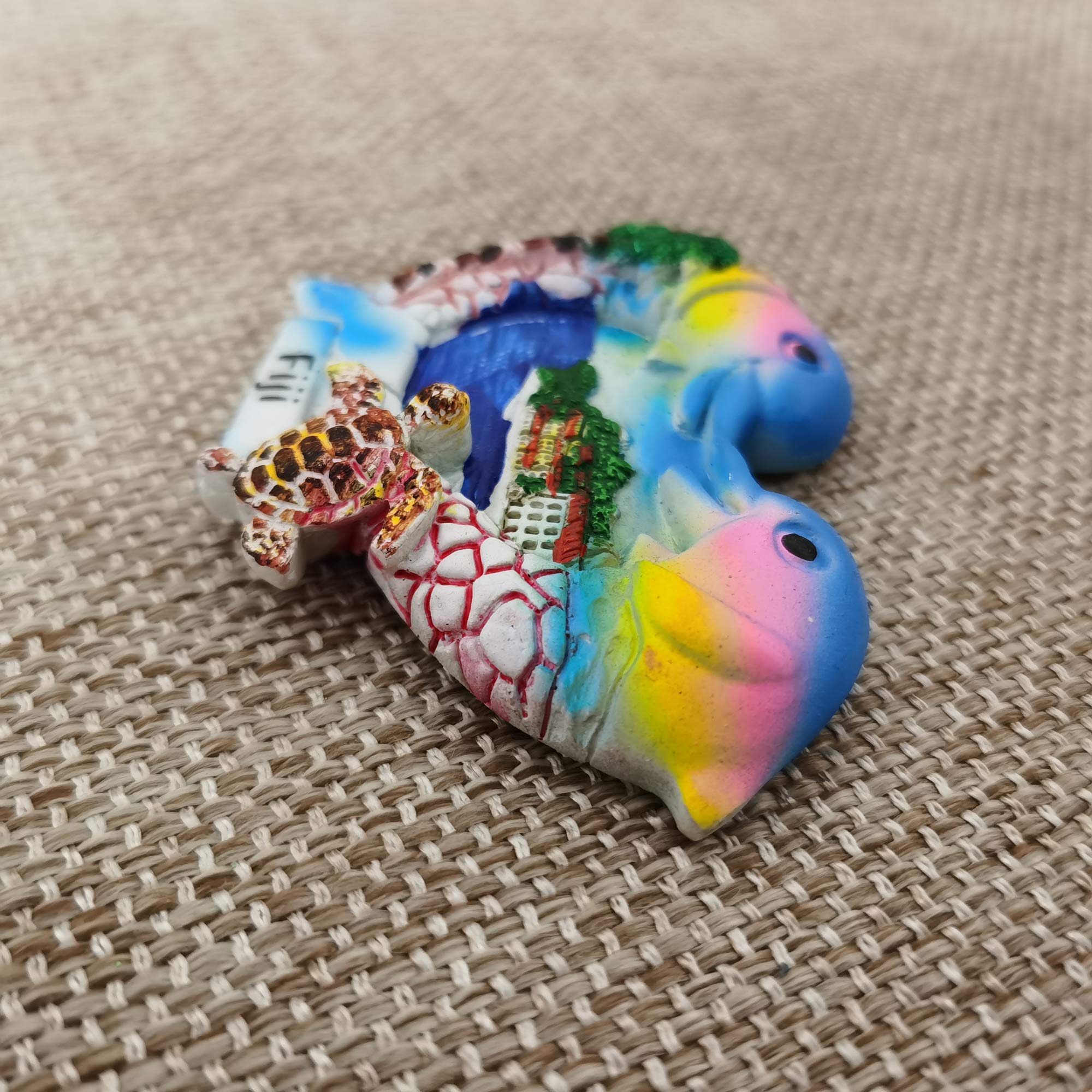 Aimant En Bois Des îles Fidji : Souvenir De Vacances Dans Le