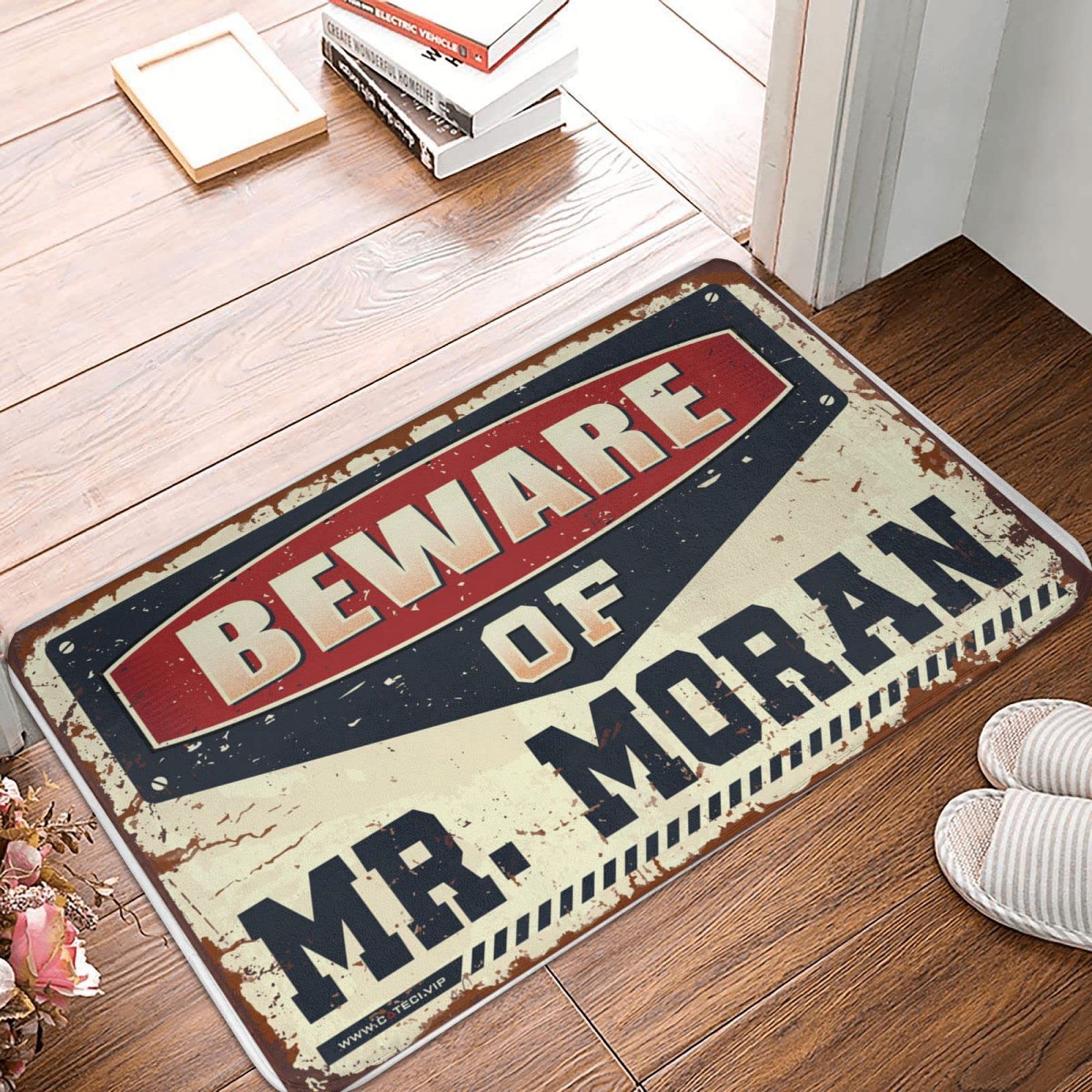 Felpudo para puerta delantera, diseño con texto en inglés "Beware of Mr. Moran", tapete grande de bienvenida, decoración de habitación al aire libre para hombres (tamaño: 65 x 90 cm)