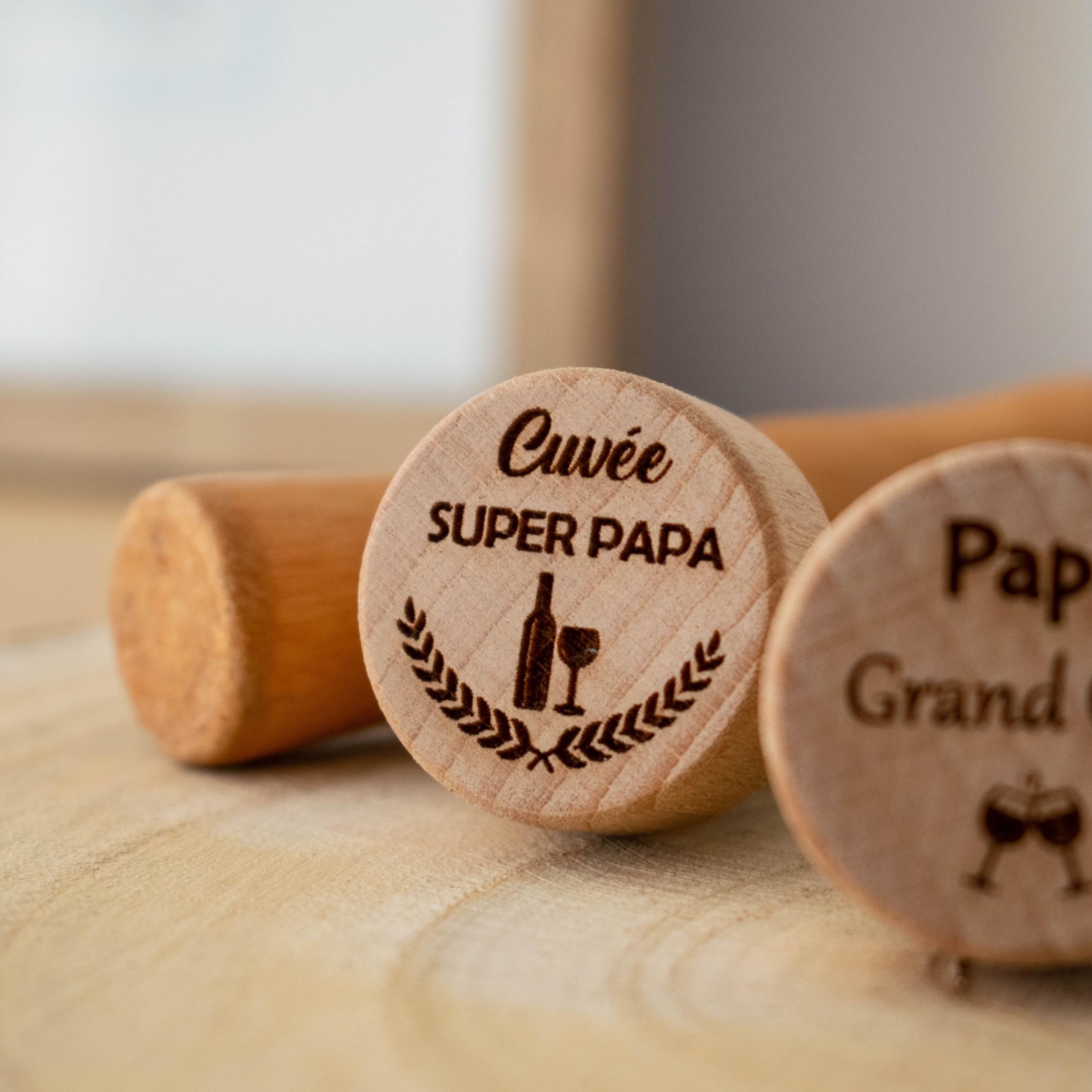 Lot de 4 Bouchons Papa personnalisés - Cadeau fête des pères - Idée Cadeau Homme - Accessoire vin