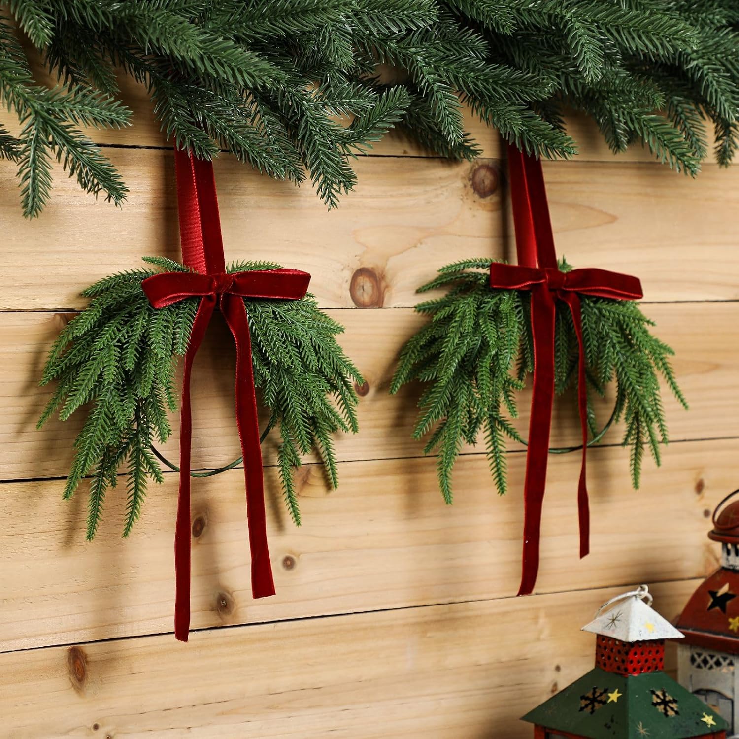 Giegxin 8 Pcs 8.6" Mini Christmas Cabinet Wreath for Kitchen with Ribbon