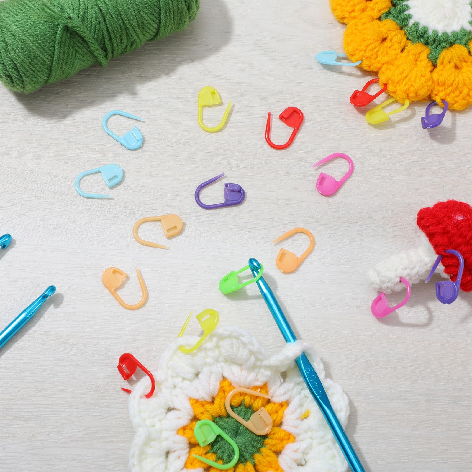 Tyqour 12 PCS Size 5 Crochet Hook 5 Mm Crochet Hook with Knitting Markers Set Aluminum Crochet Hooks for Beginners Crochet Needle for DIY Yarn Crafts - 4