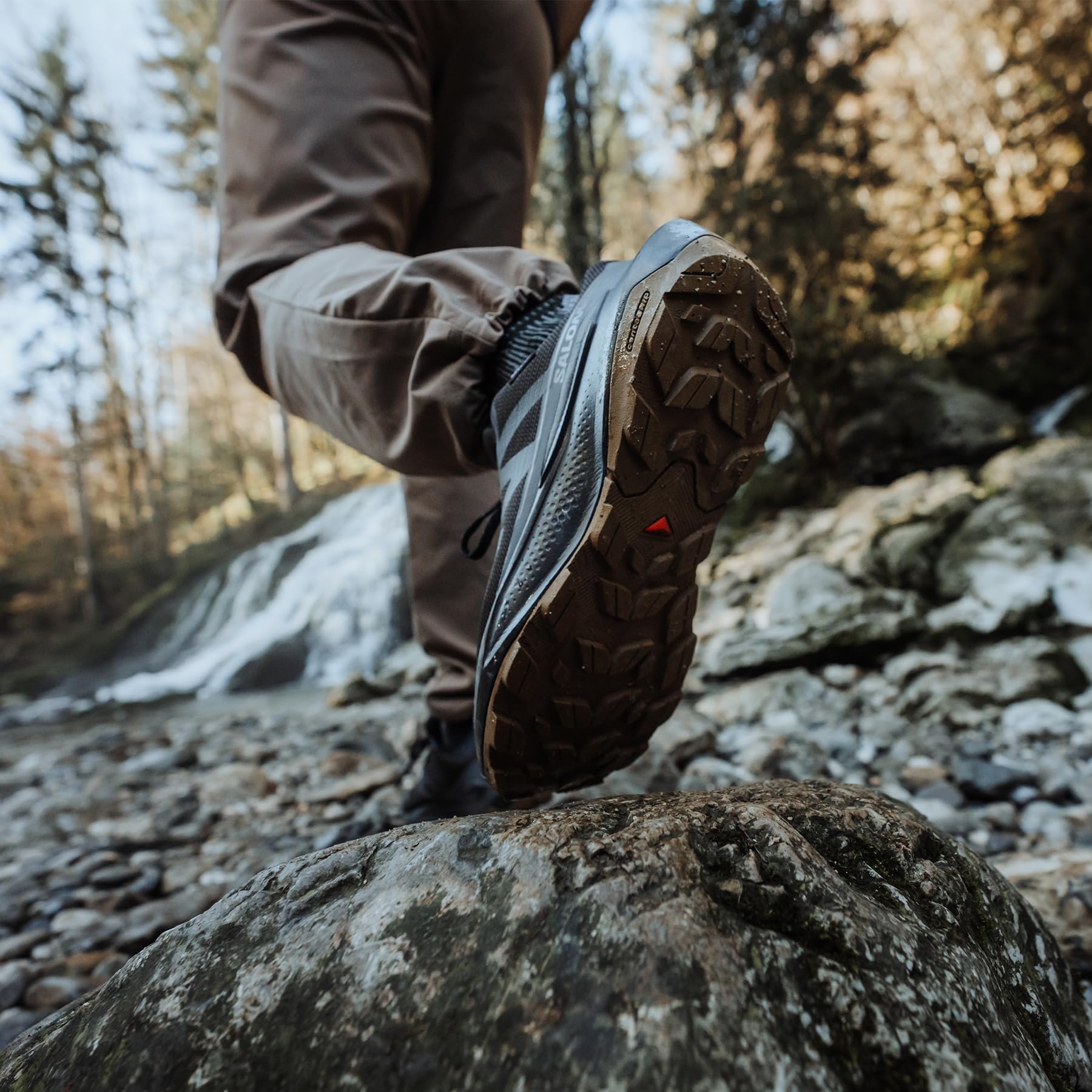 Salomon Elixir Tour Chaussures Imperméables de randonnée pour Homme Confort Optimal Déroulé Souple Imperméabilité