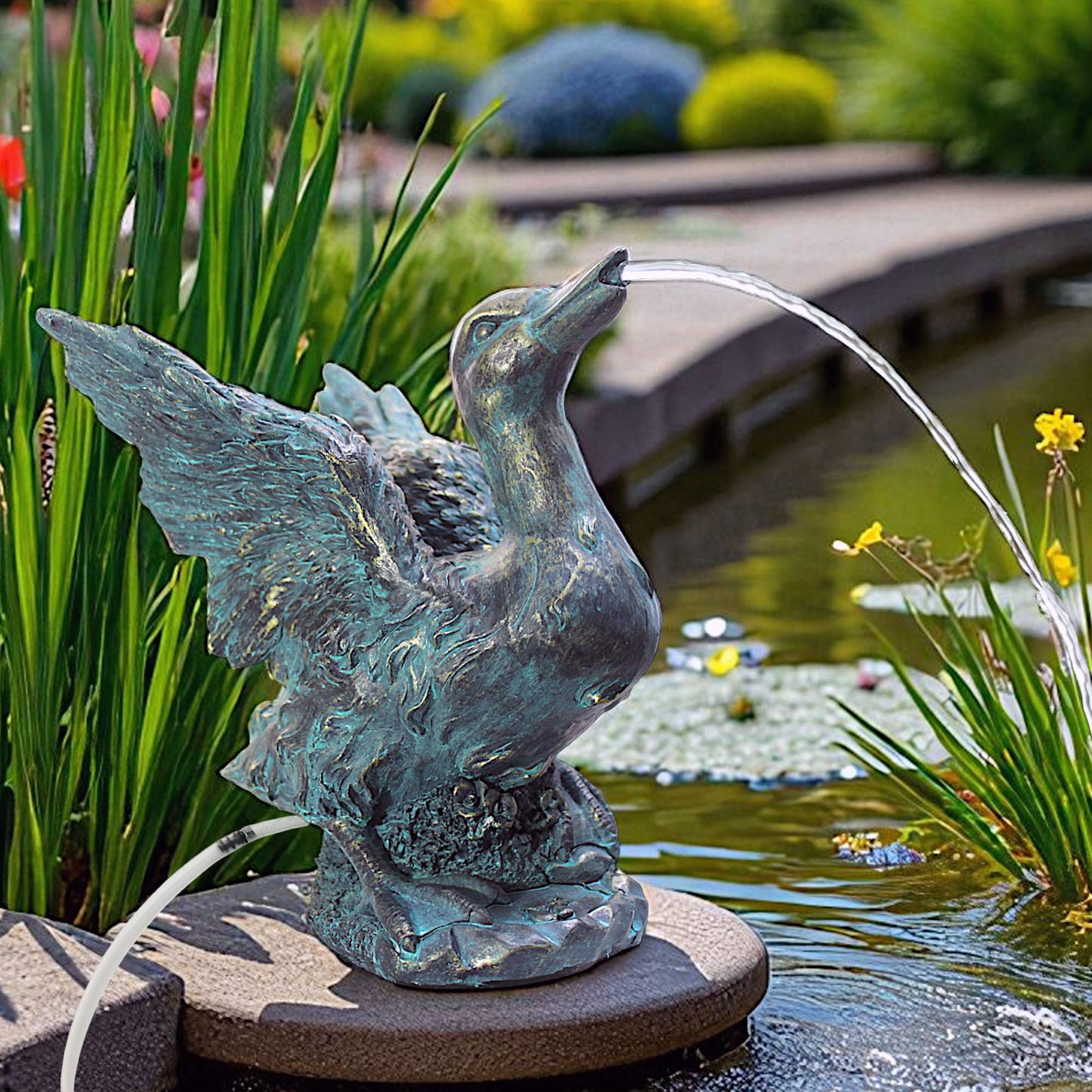 Arnusa Gárgola solar – Figura de estanque con bomba solar y fuente de agua – Decoración de jardín de poliresina en aspecto de cobre – Fuente solar para estanque de jardín y curso de agua (pato 22 x 19