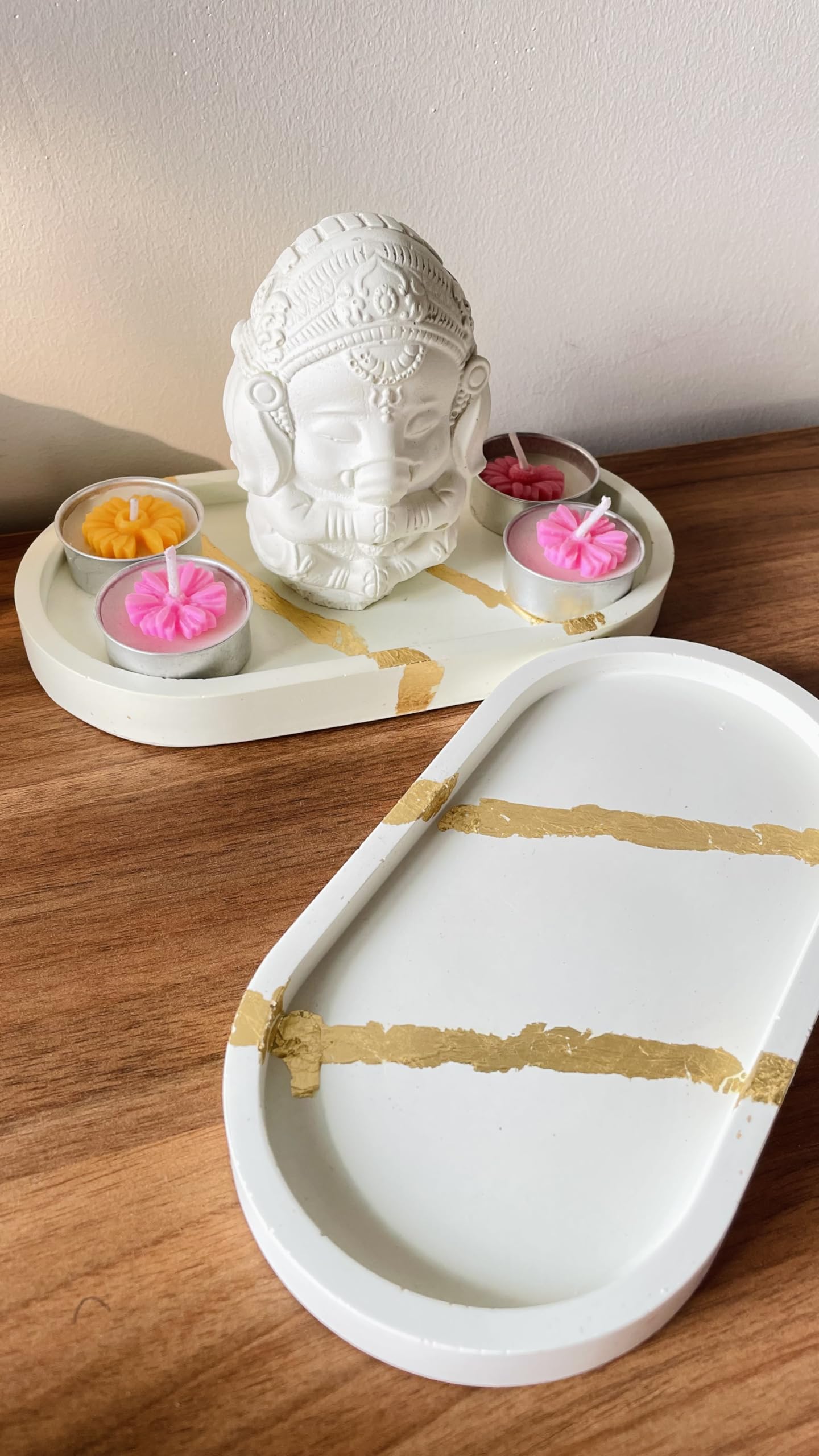 TREETRUNK Concrete Oval Trinket Tray | Jewellery/Makeup/Table Organizer l Home Decor l Candle Tray | Multipurpose (Gold Foil) (B0CNZ8YXCL) Amazon Price History, Amazon Price Tracker
