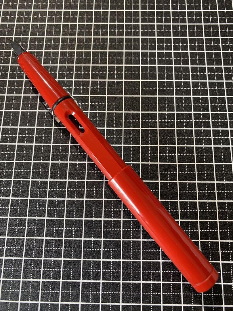 LAMY Safari Red 黒クリップ万年筆字幅M