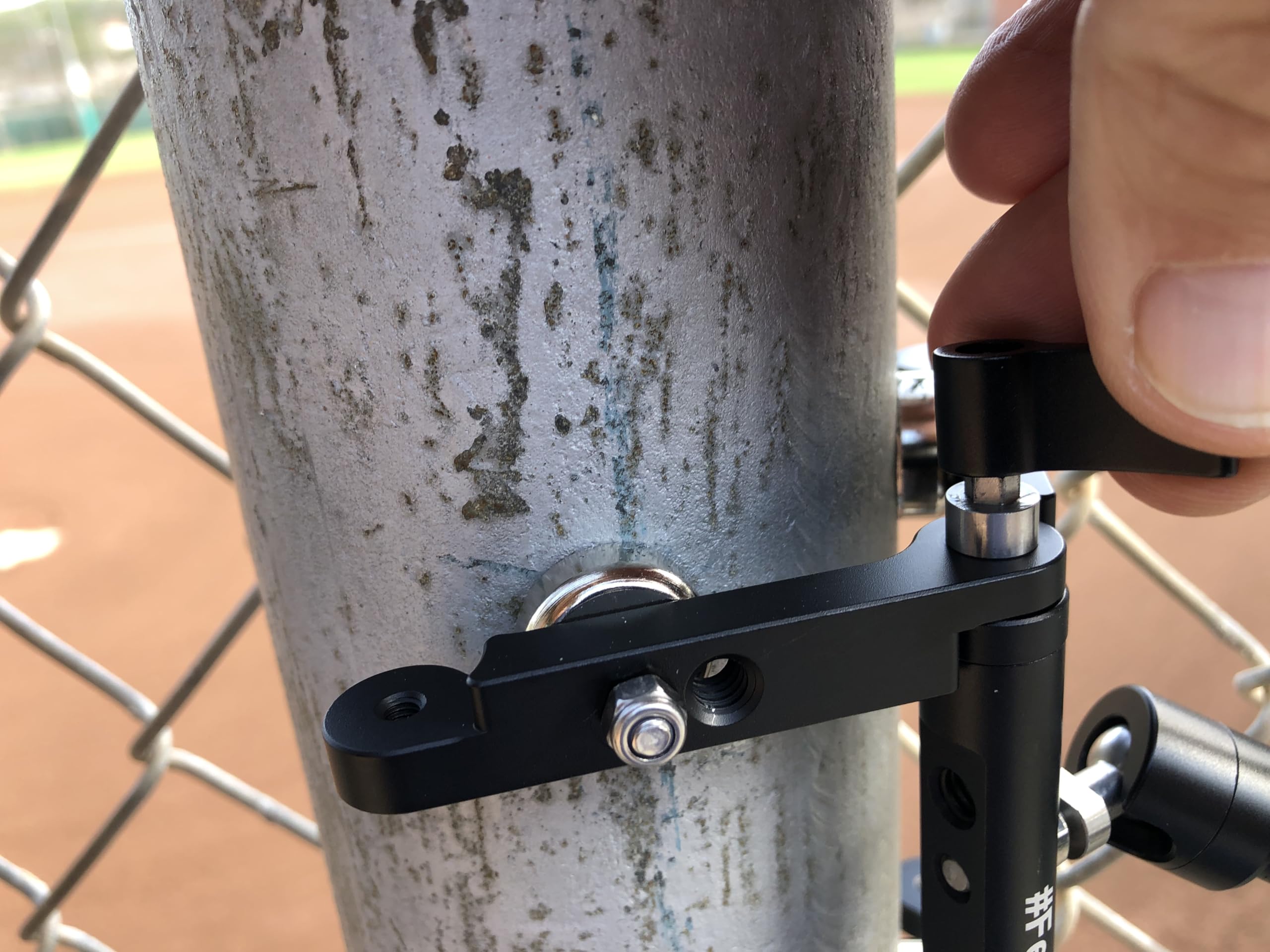 Amazon.com: FenceClip Post Mount (1/4-20 (Mvo)) : Electronics