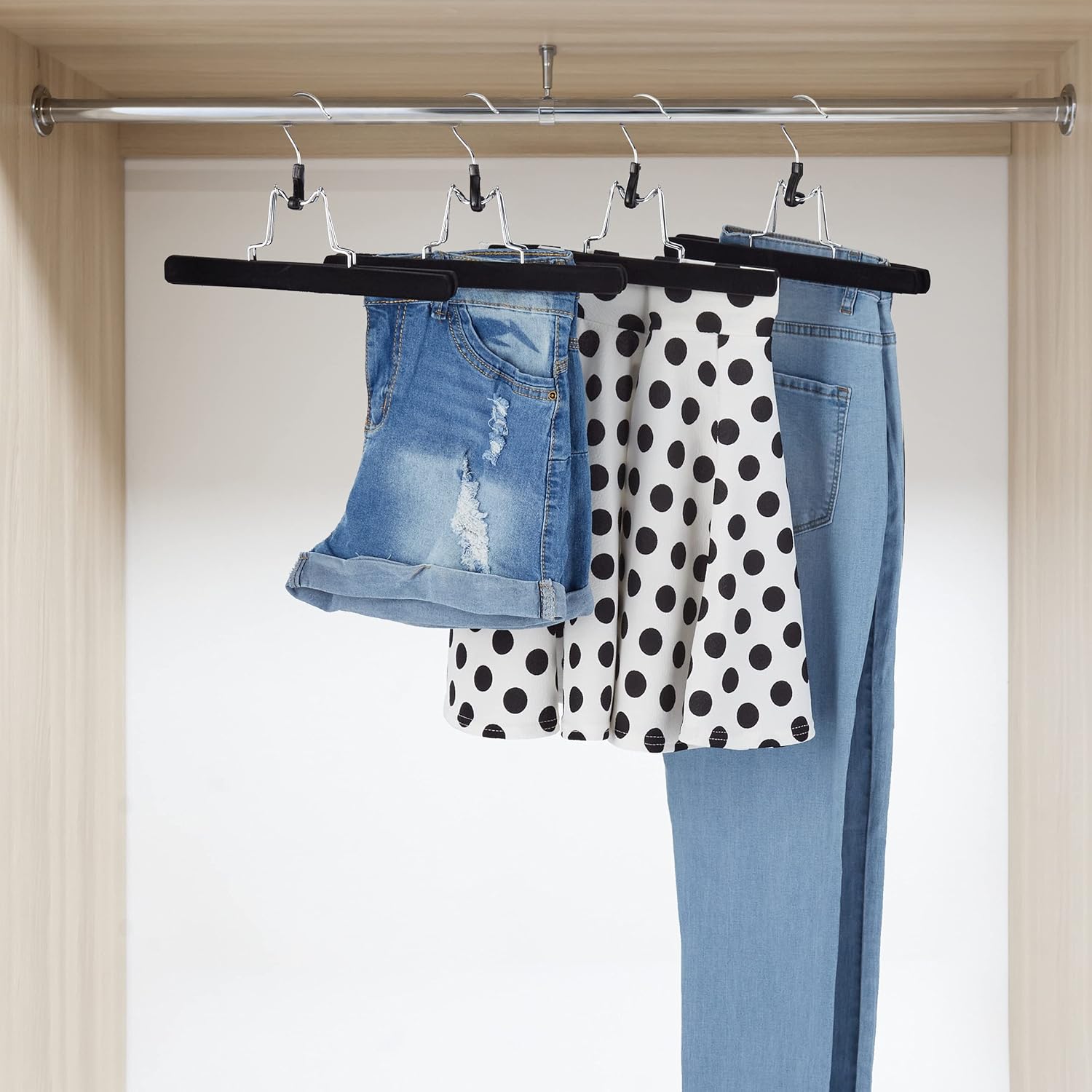 Relaxdays, Set of 5, Wood, Non-slip Velvet Cover, Skirt Hanger, Trouser Organiser, W: 25 cm, Black, 16.5 x 25 x 2.5 cm