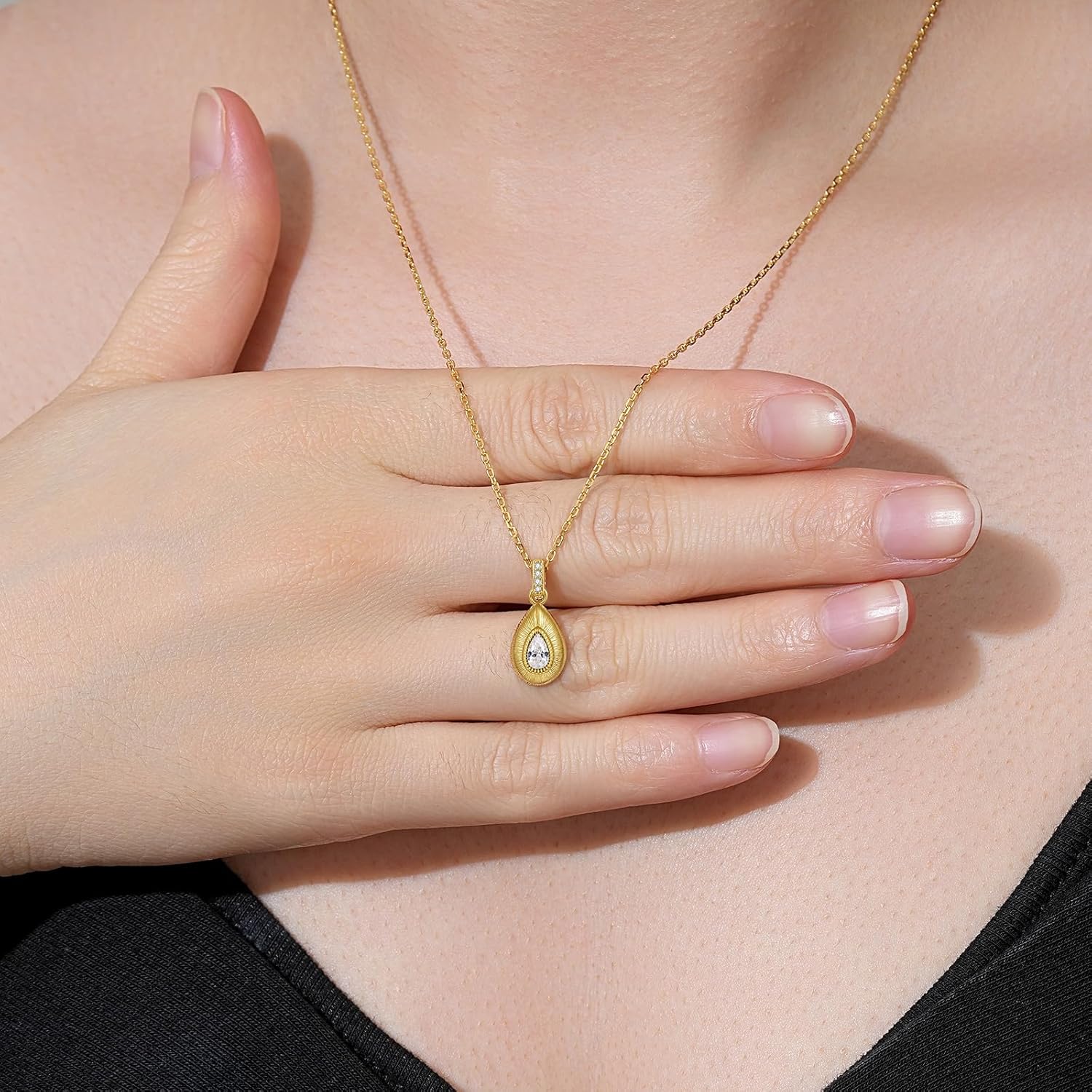 Women's 925 Sterling Silver Teardrop Cubic Zirconia Gold Pendant Necklace, Elegant Jewelry for Daily Wear and Gifting - Image 5